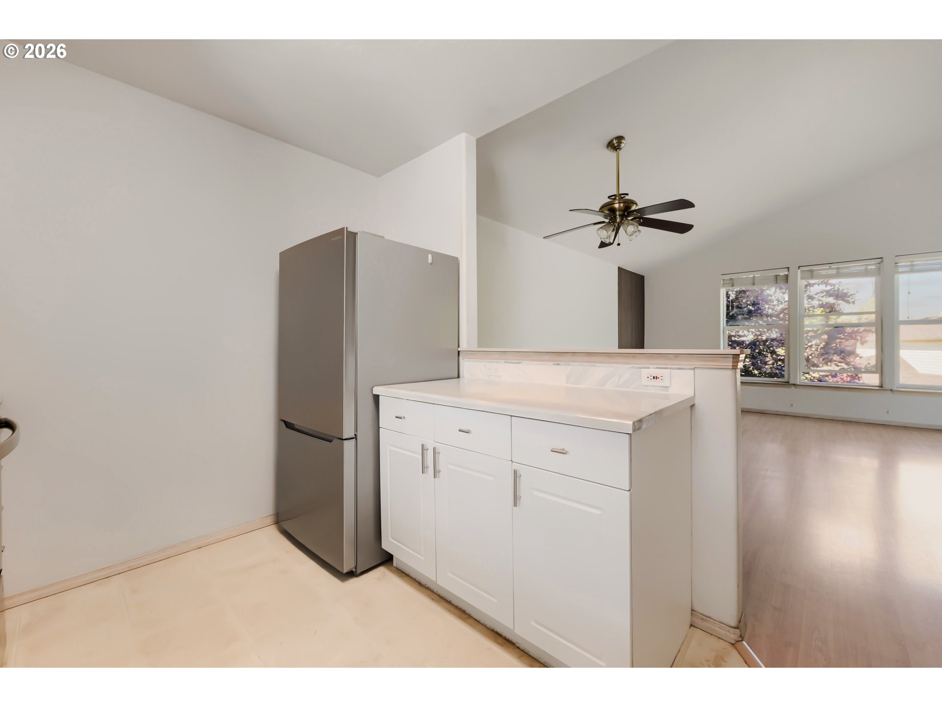 Photo #12: 396394094 Listing: Photo #12