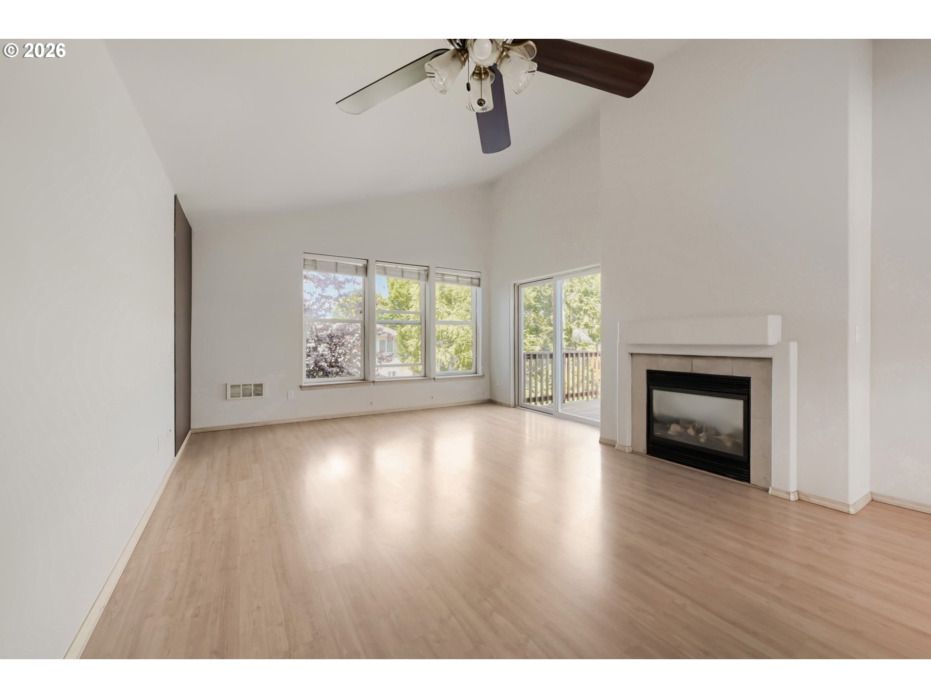 Photo #6: 396394094 Listing: Photo #6