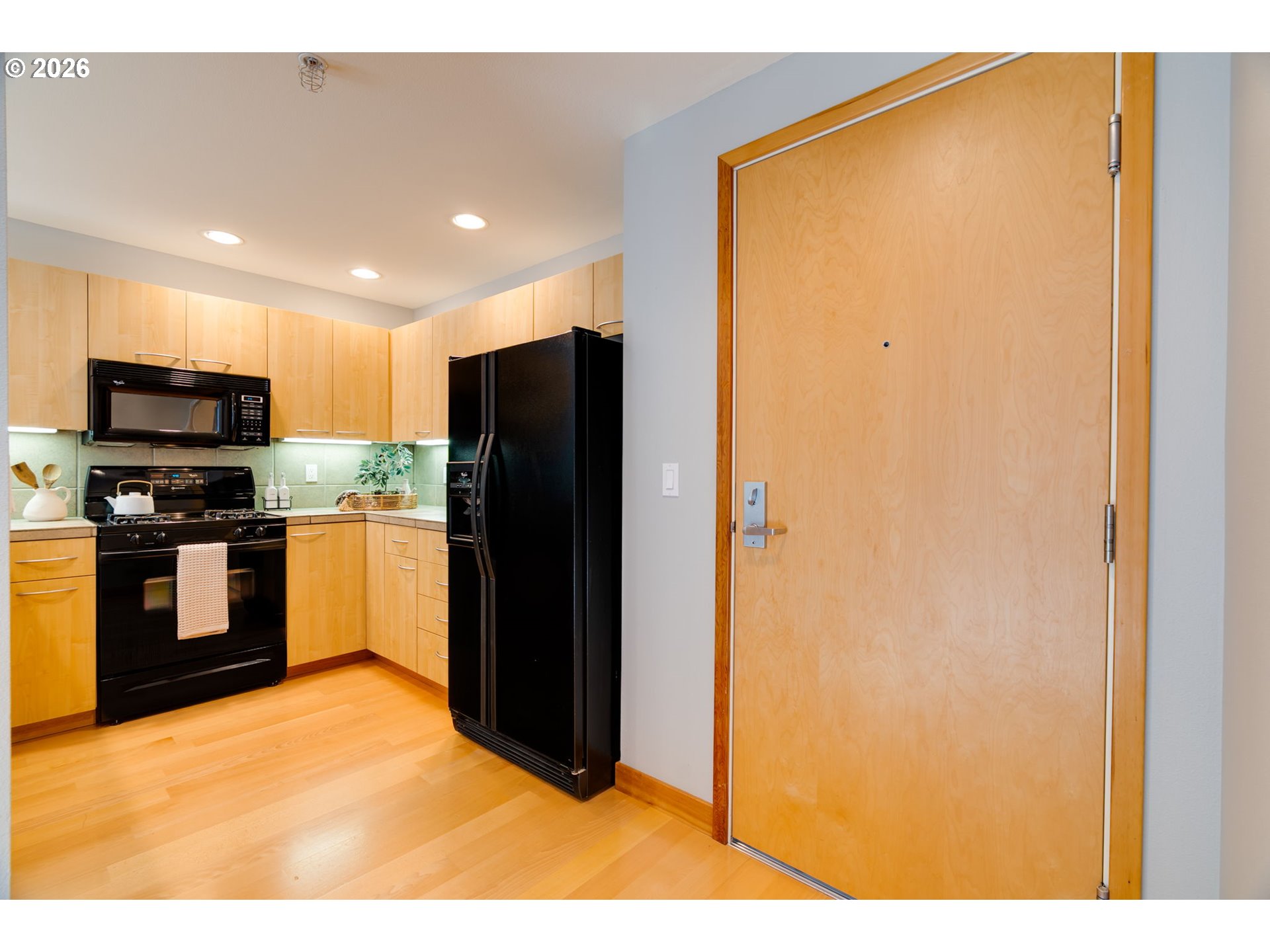 Photo #4: 396528874 Listing: Photo #4