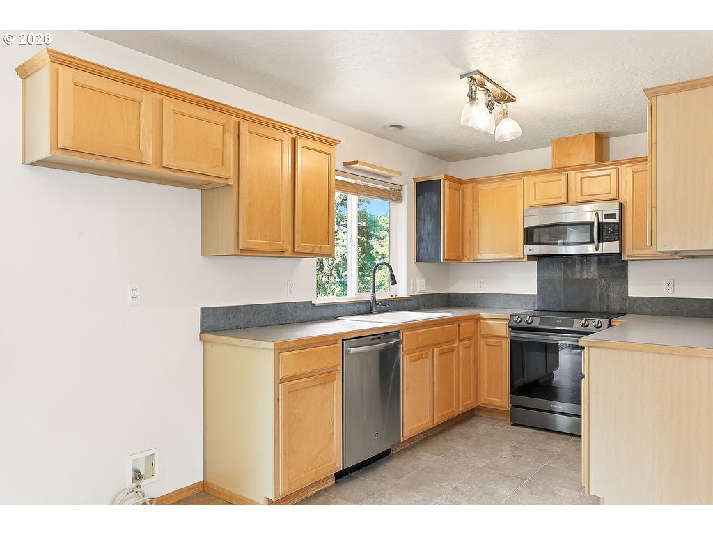 Property photo 10 of 45