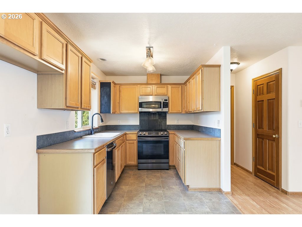 Property photo 13 of 45