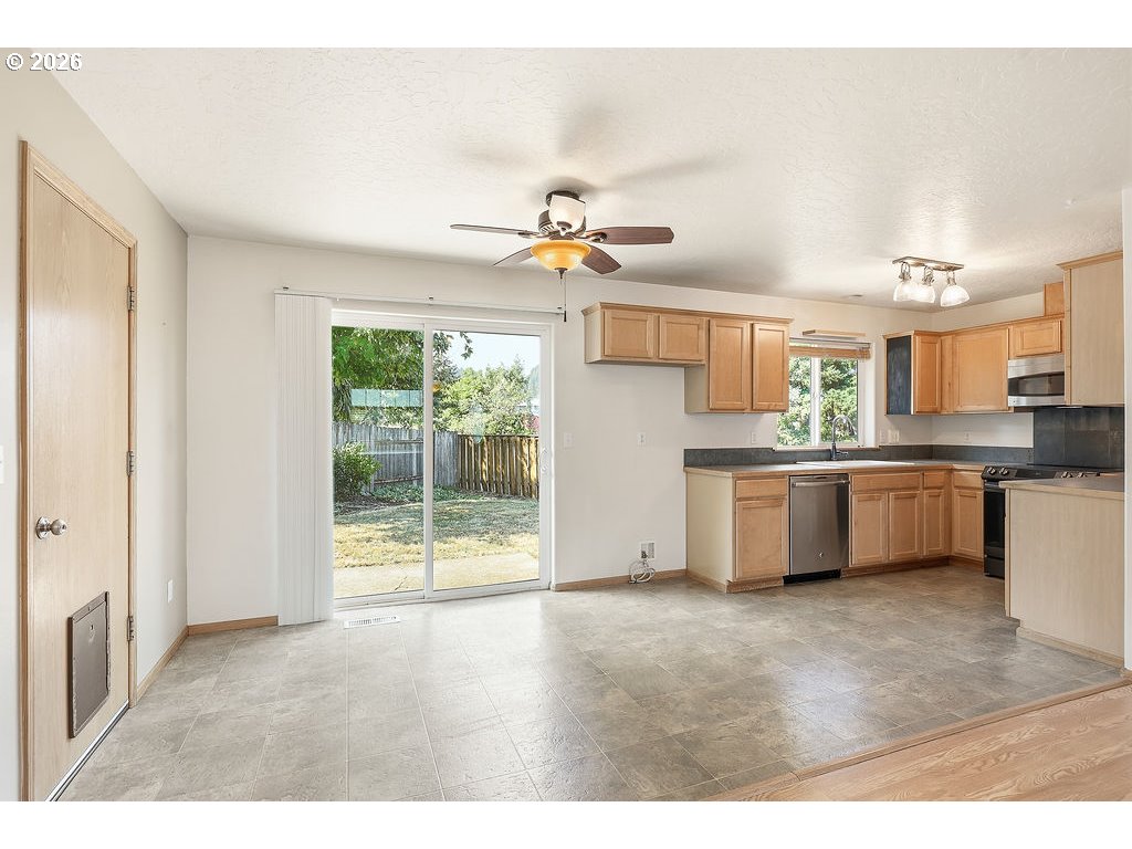 Property photo 7 of 45