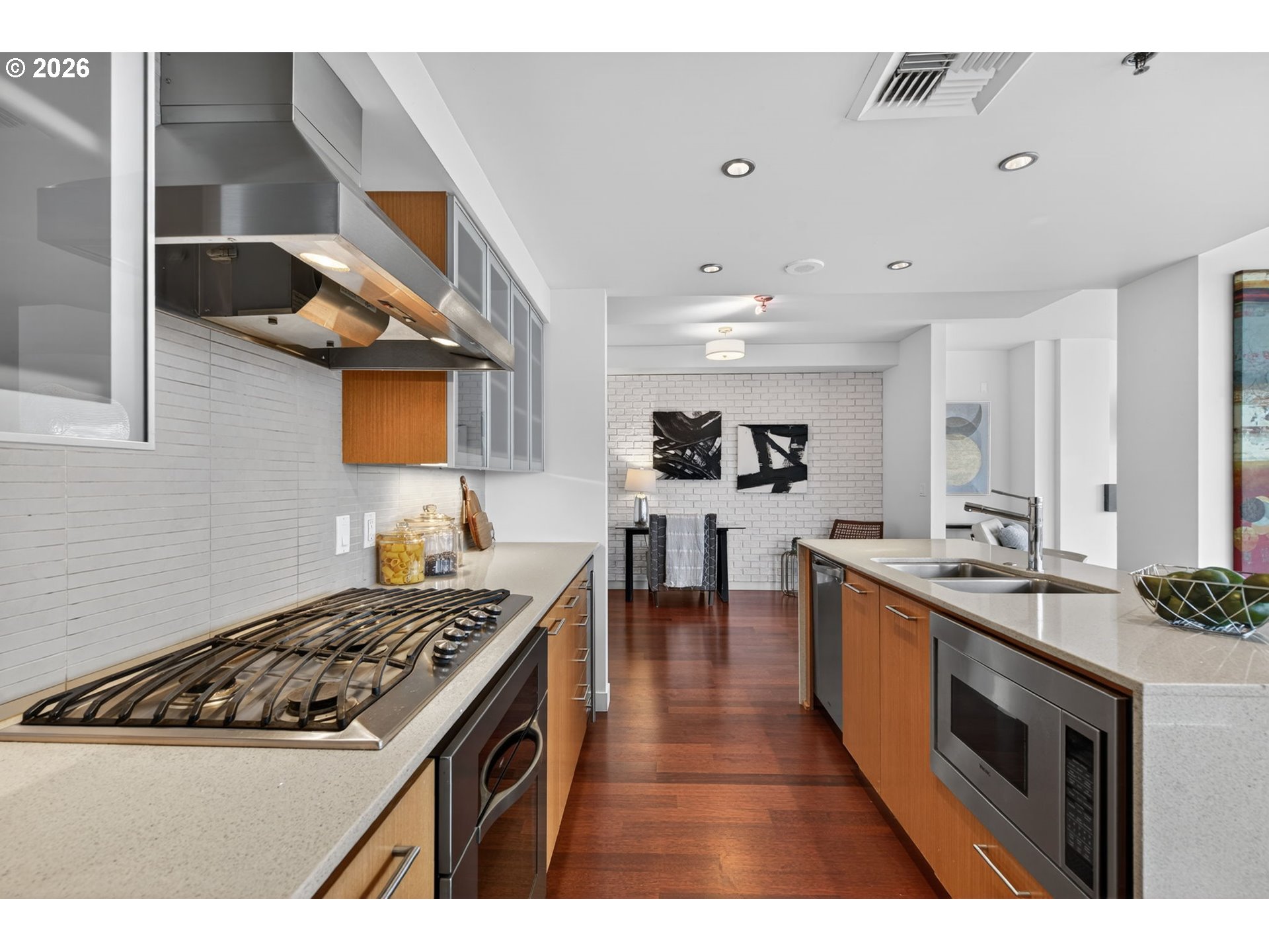 Photo #7: 398674565 Listing: Photo #7