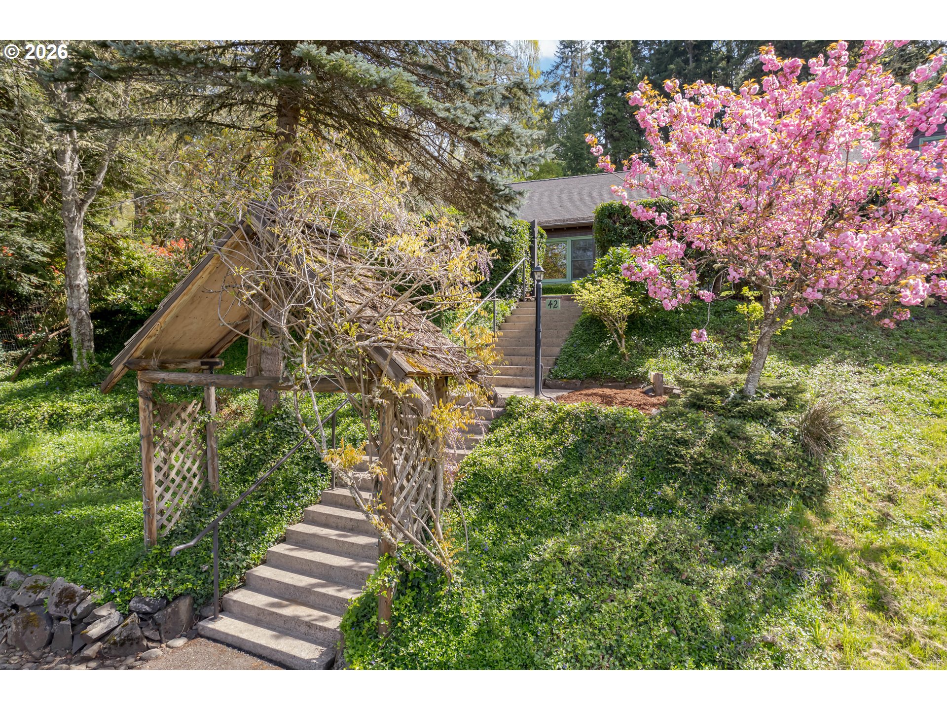 42 RIDGEWOOD DR, Eugene, OR, 97405