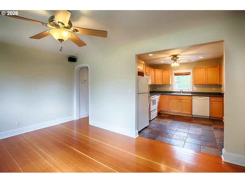 9242 SE HARRISON ST, Portland, OR, 97216