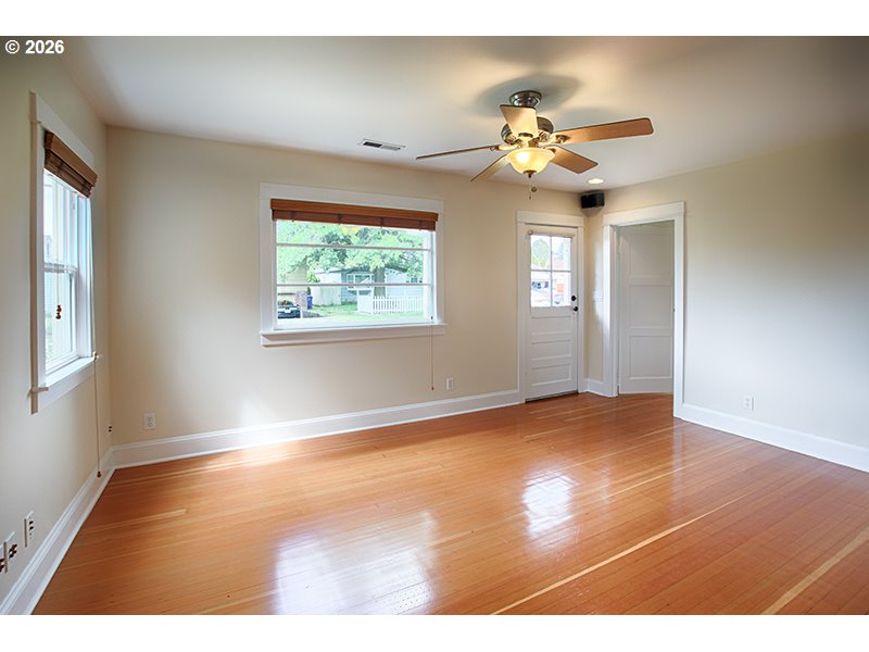 9242 SE HARRISON ST, Portland, OR, 97216