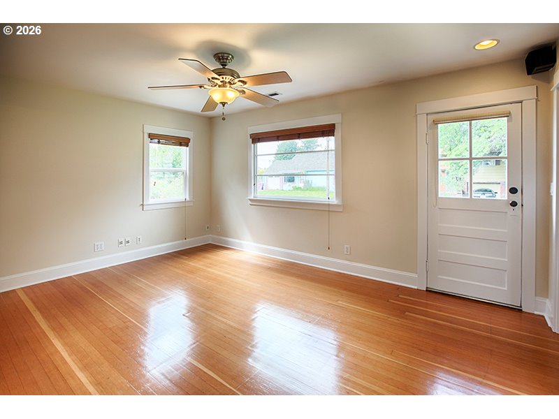 9242 SE HARRISON ST, Portland, OR, 97216