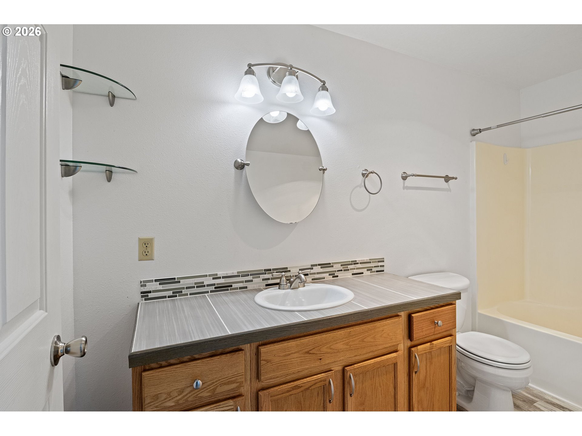 Property photo 11 of 17