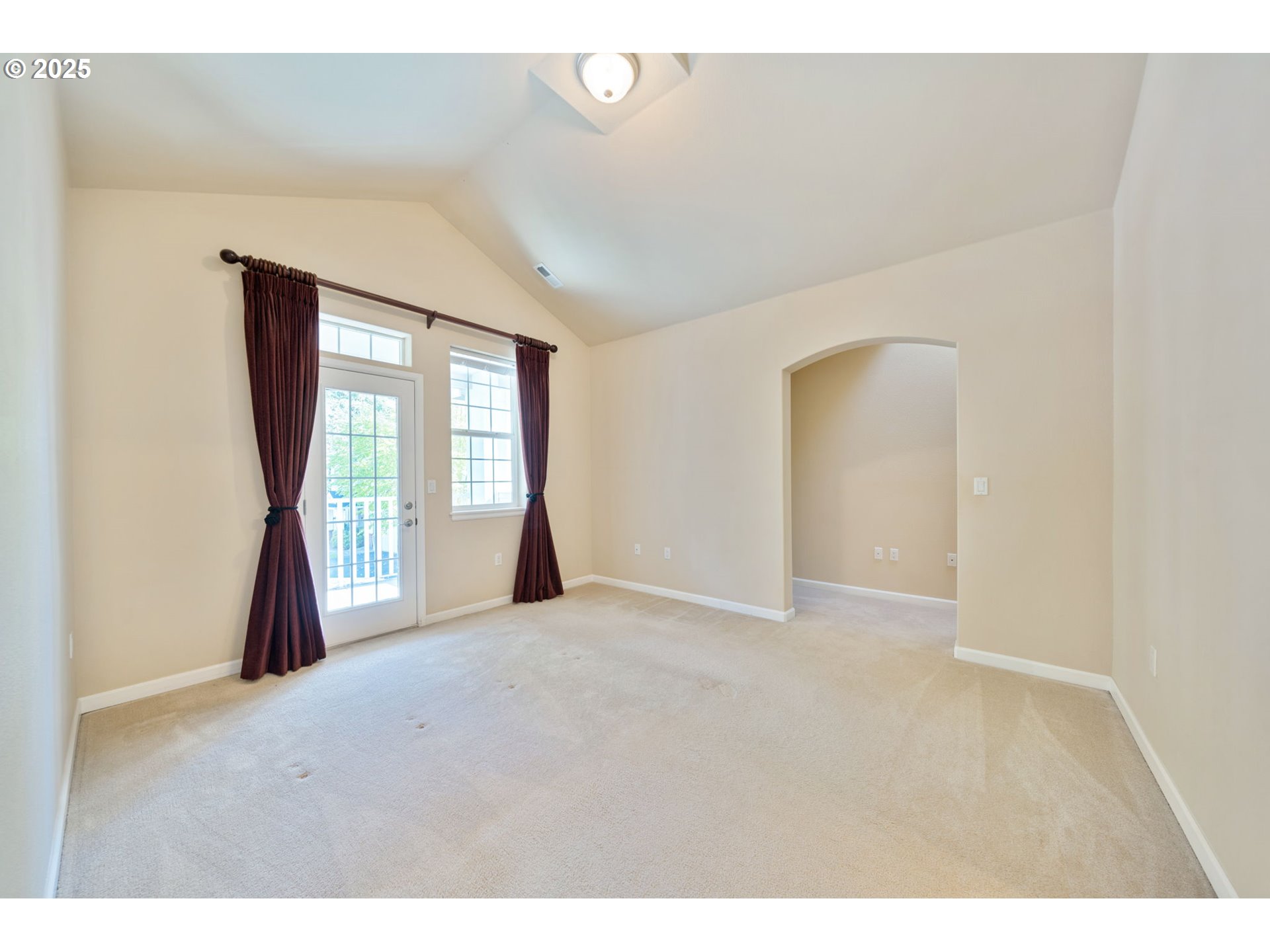 Photo #10: 399998579 Listing: Photo #10