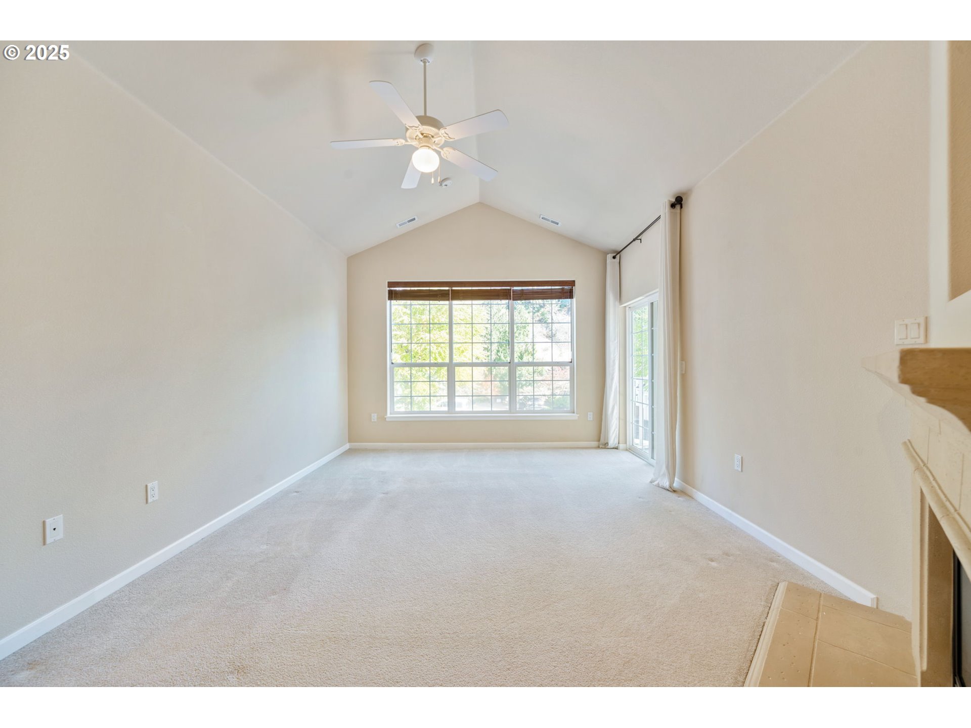 Photo #20: 399998579 Listing: Photo #20