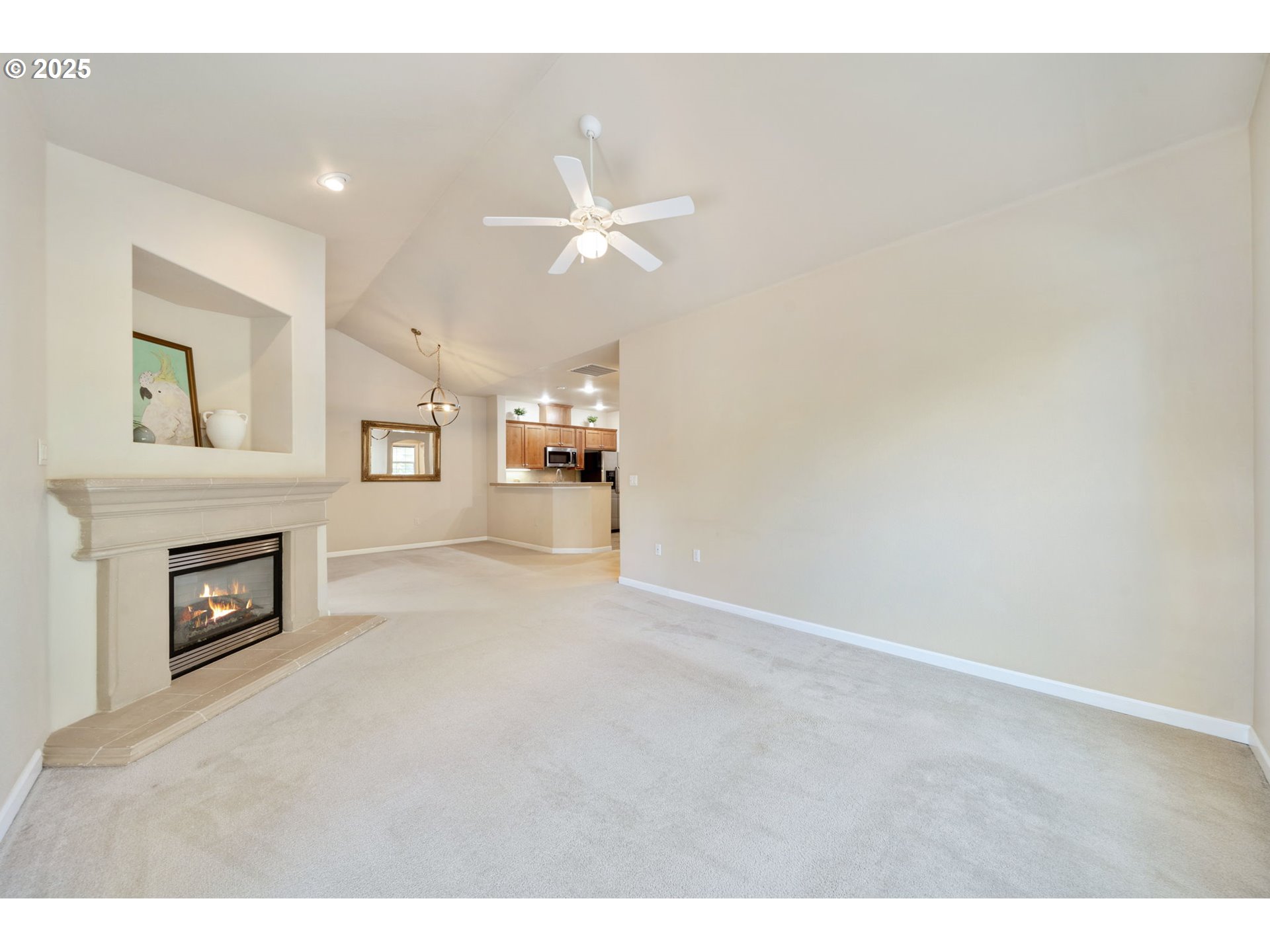 MLS: 399998579 Condo For Sale