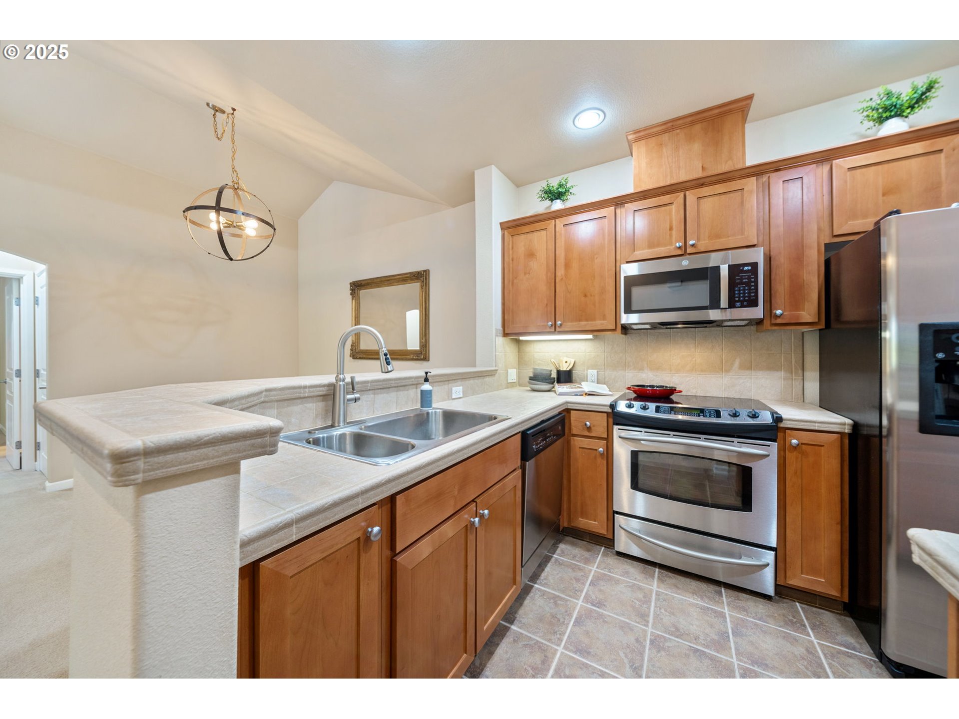 Photo #4: 399998579 Listing 