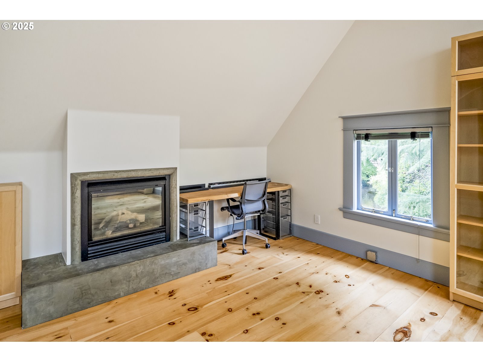 Photo #16: 400131153 Listing: Photo #16