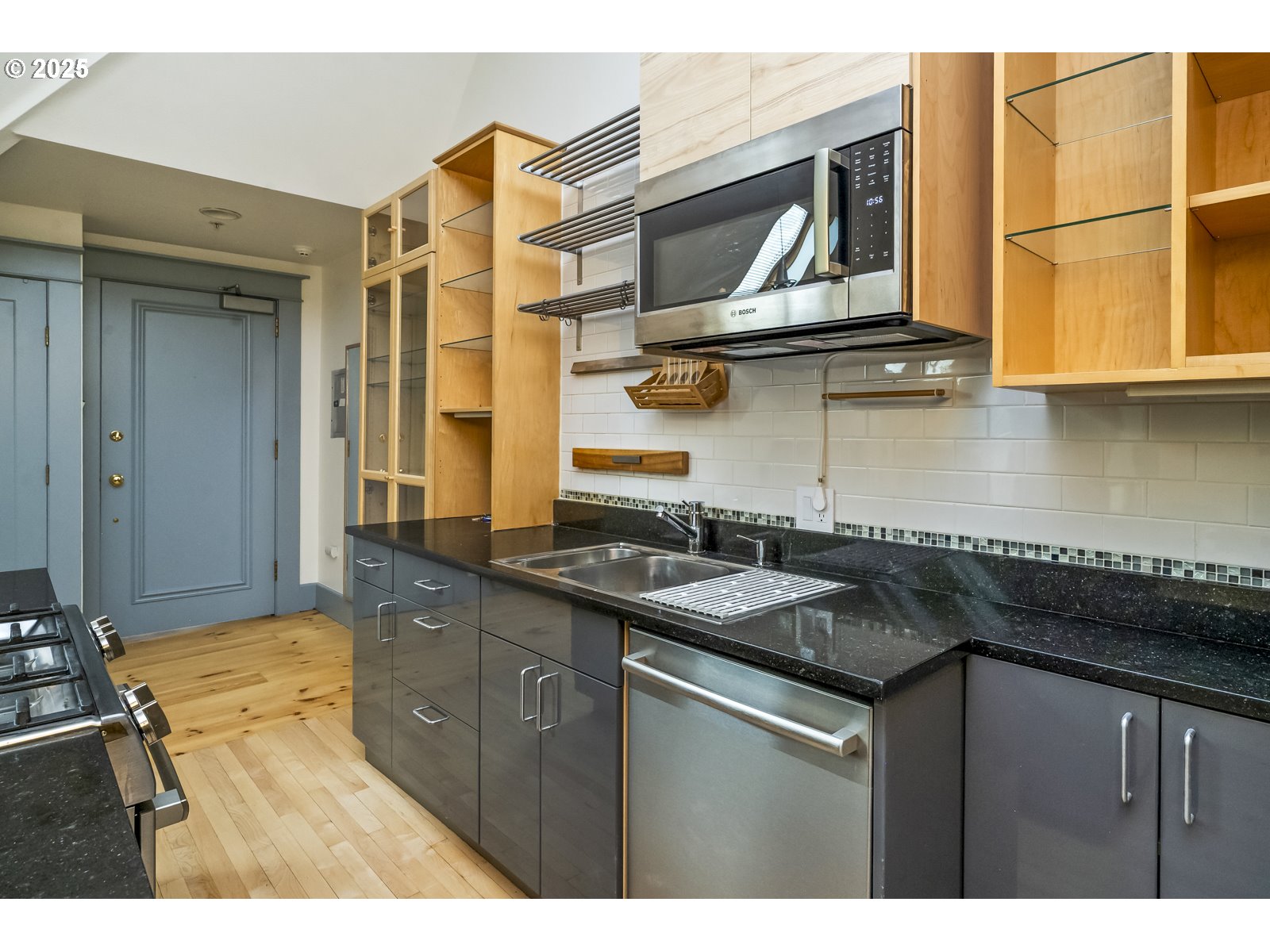 Photo #17: 400131153 Listing: Photo #17