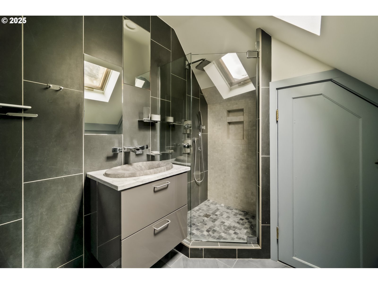 Photo #33: 400131153 Listing: Photo #33