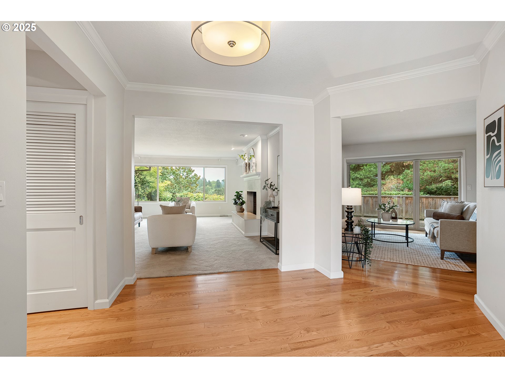 Photo #5: 401164153 Listing 