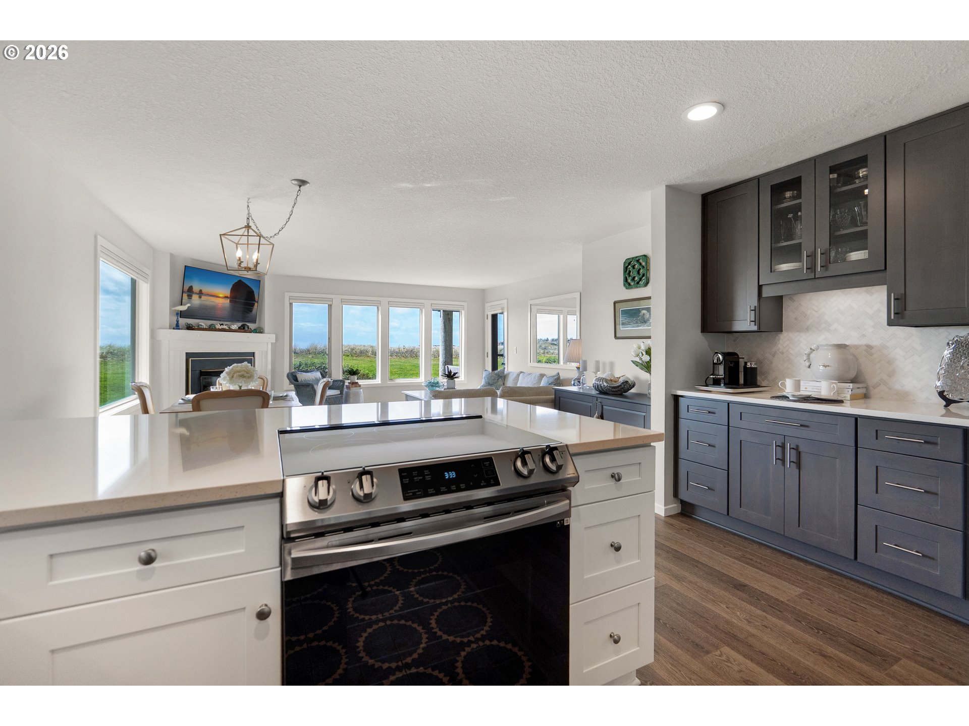 403 N BREAKERS POINT CT UNIT 403, Cannon Beach, OR, 97110