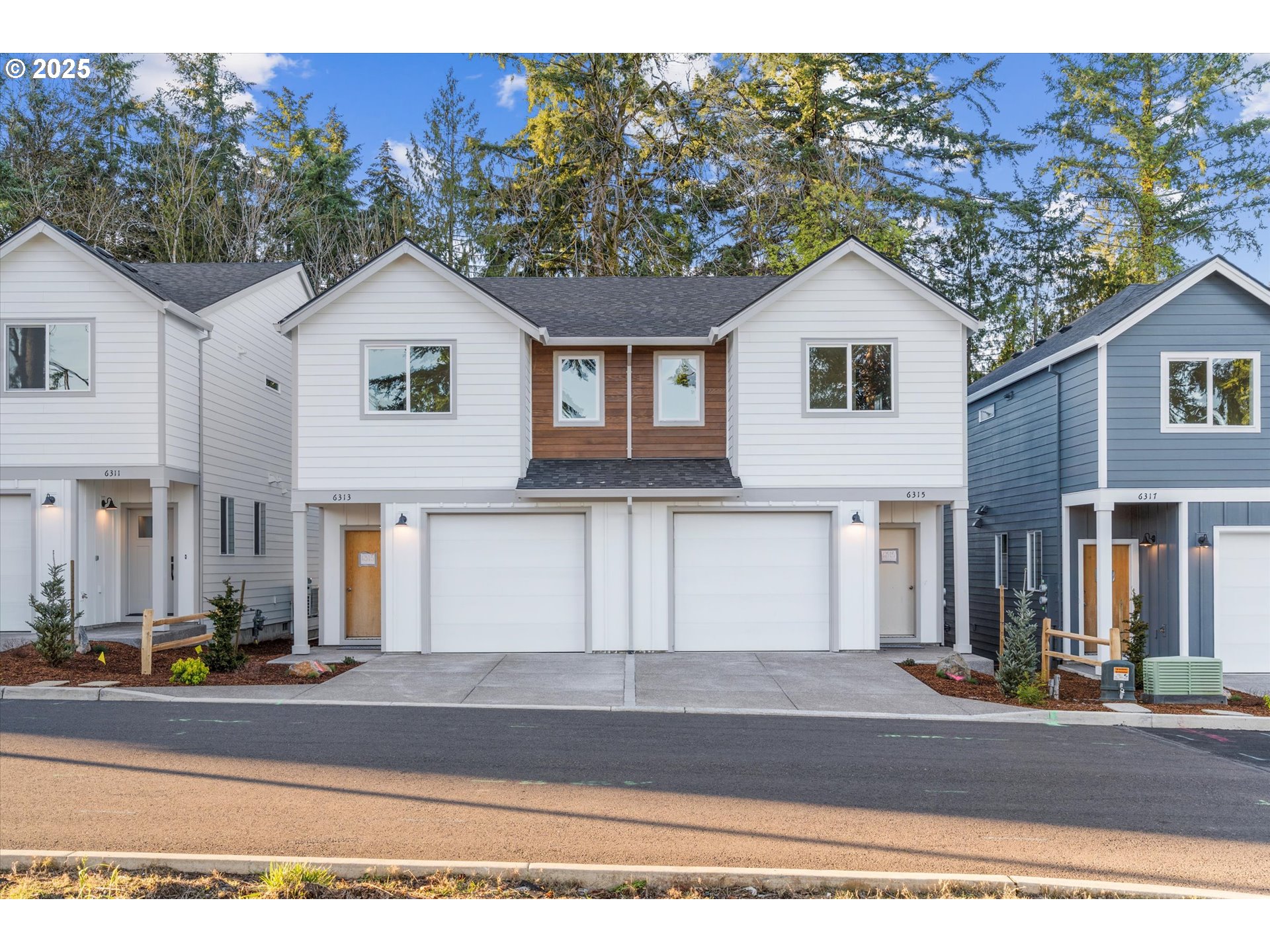 Photo #1: 401715048 Listing: Photo #1