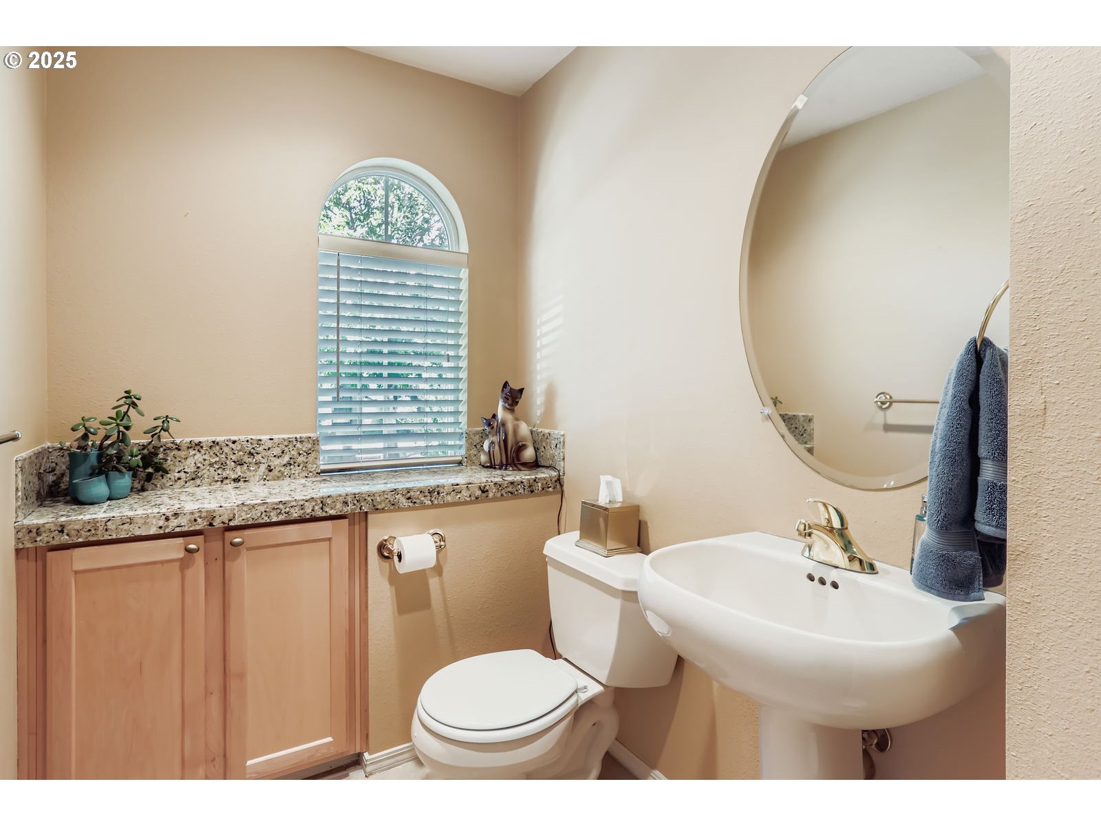 1860 NE ORENCO STATION PKWY, Hillsboro, OR, 97124