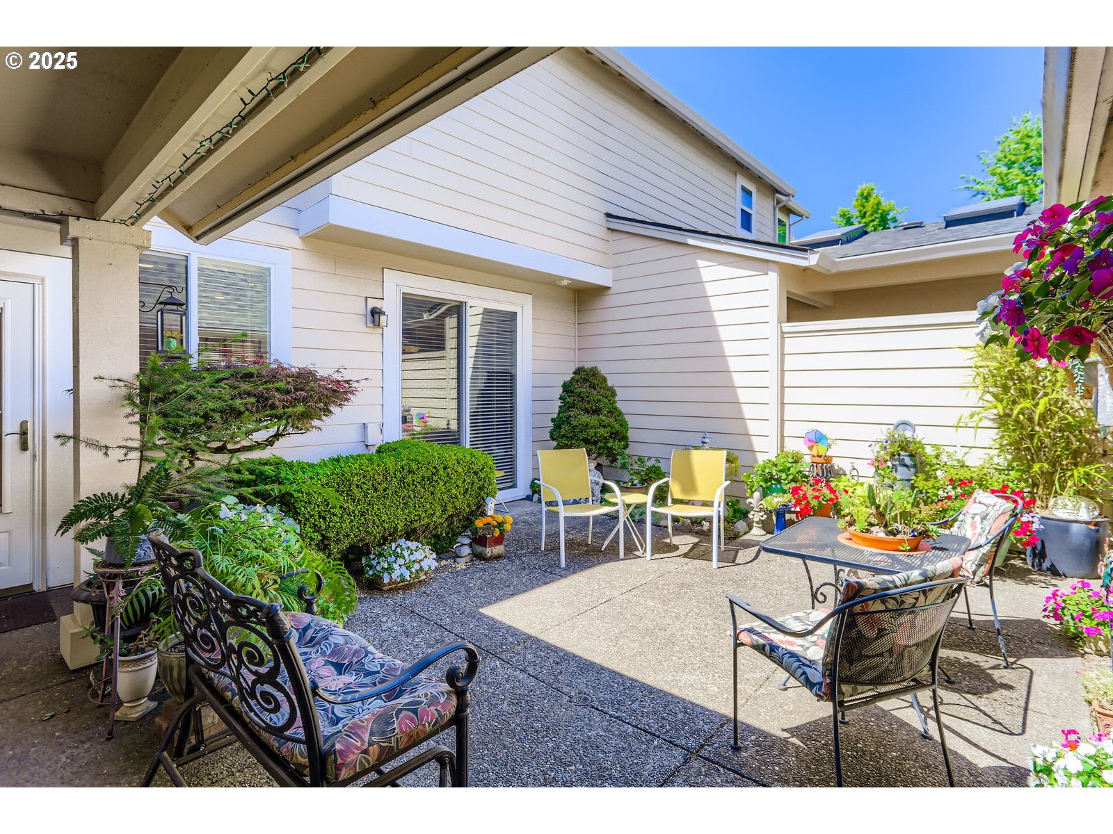 1860 NE ORENCO STATION PKWY, Hillsboro, OR, 97124