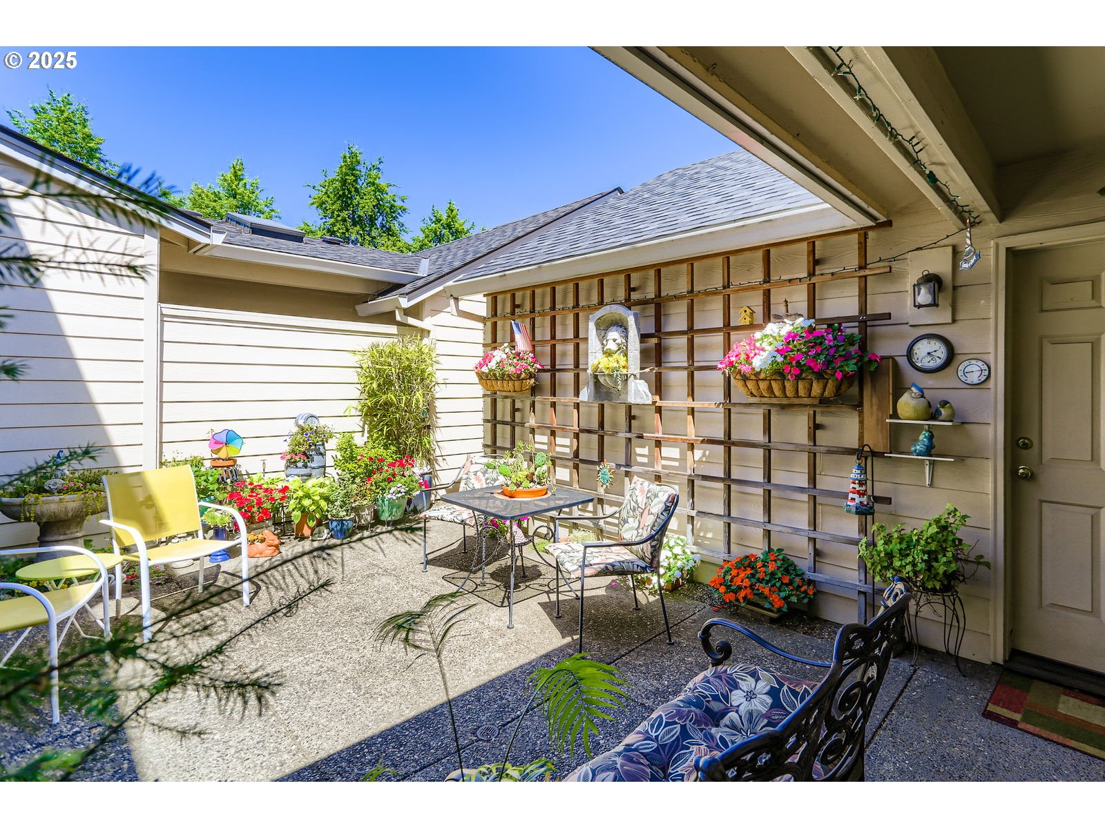 1860 NE ORENCO STATION PKWY, Hillsboro, OR, 97124