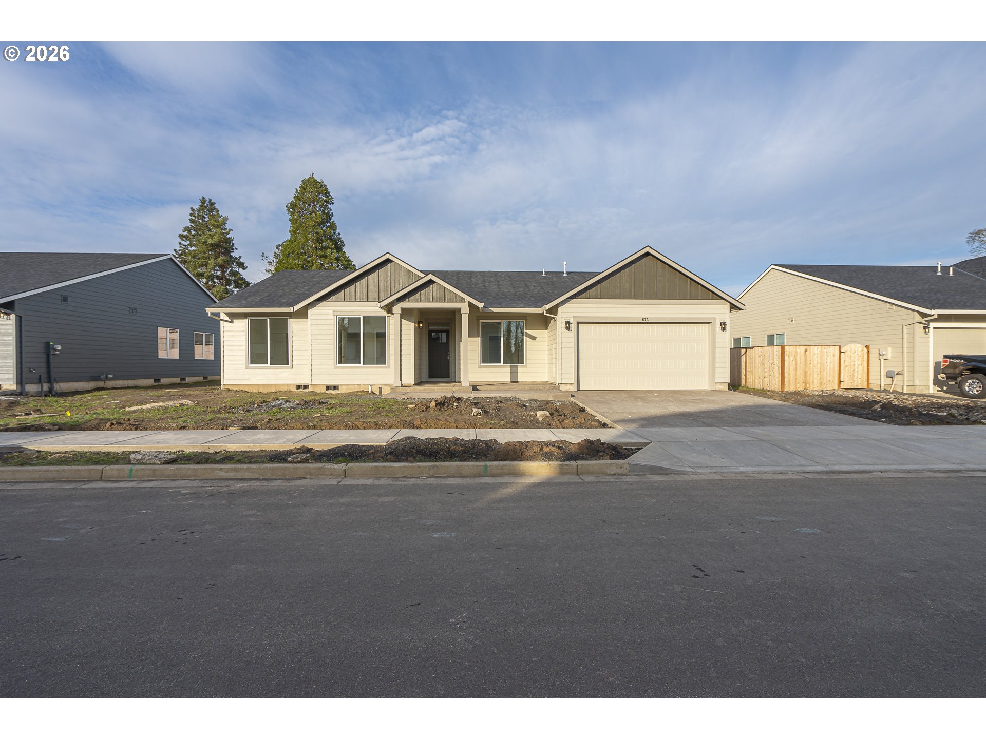 673 Parker LOOP, Silverton, OR, 97381