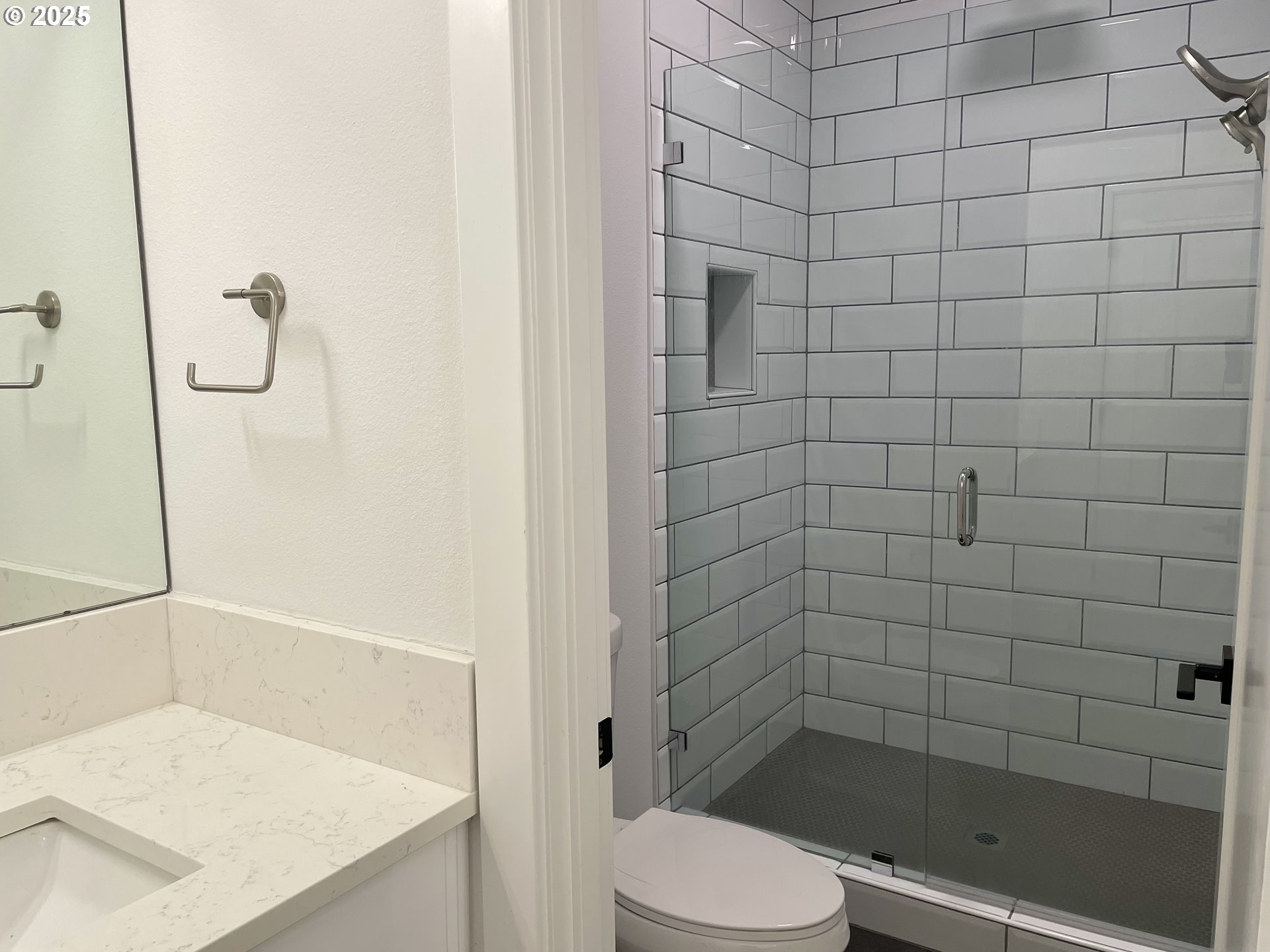 Photo #13: 403492025 Listing: Photo #13