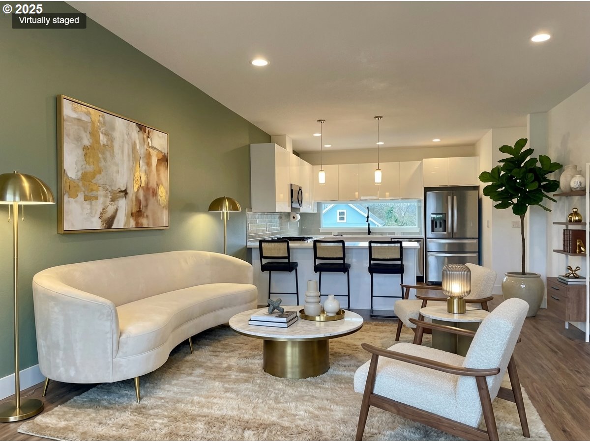 Photo #1: 403492025 Listing: Photo #1