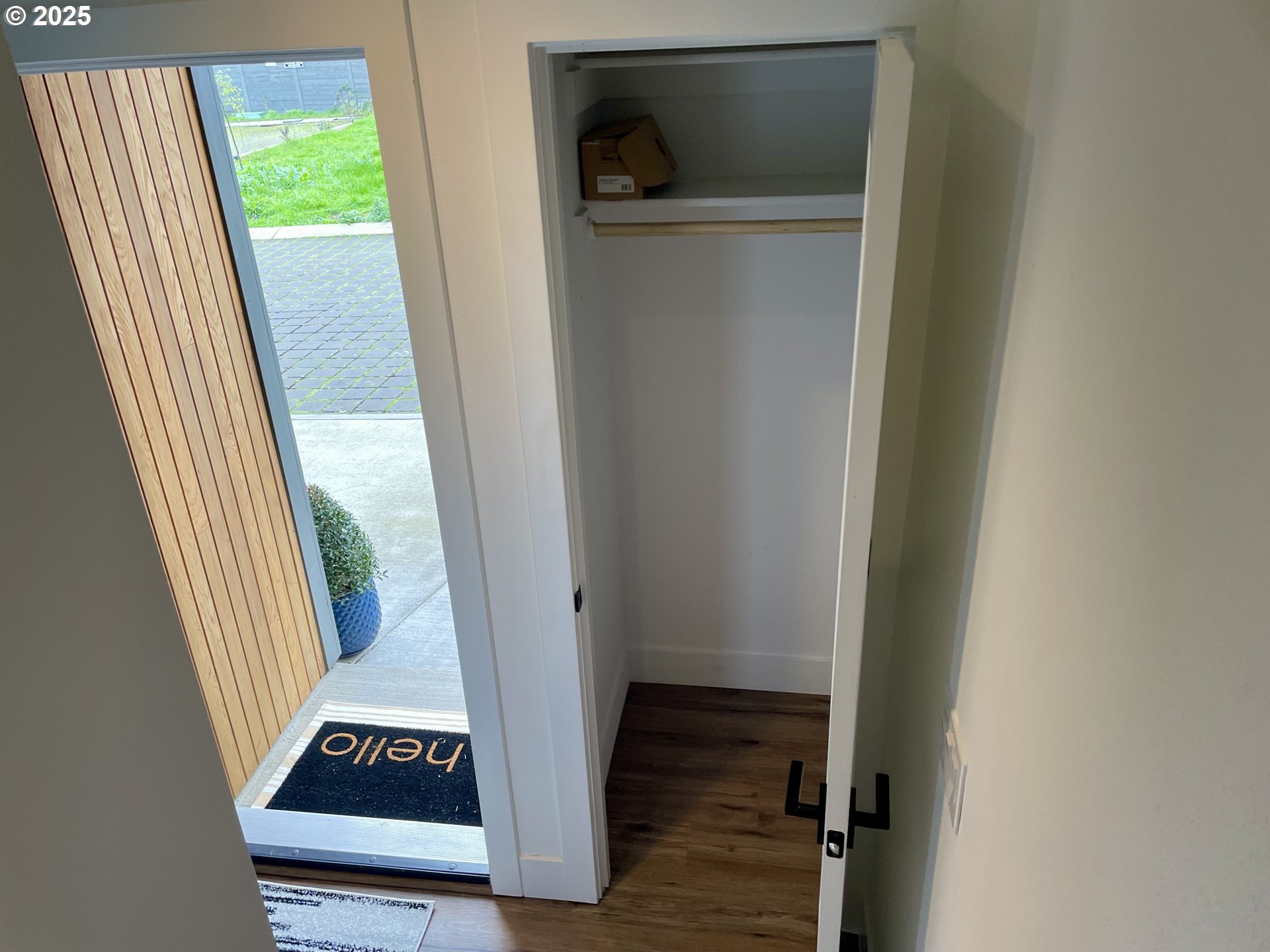 Photo #22: 403492025 Listing: Photo #22