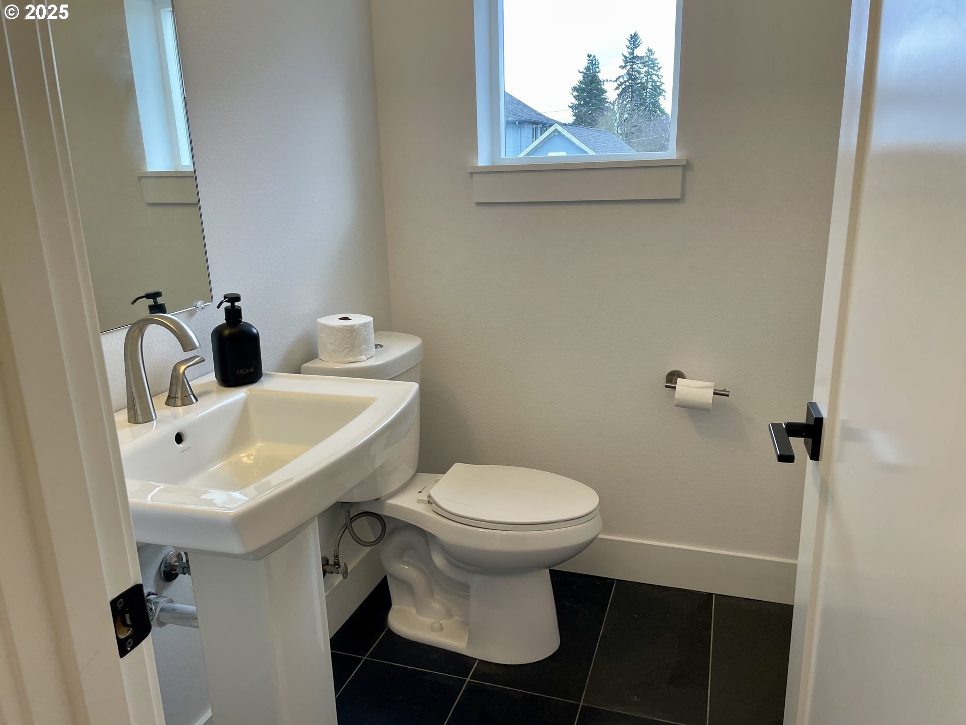 Photo #16: 403492025 Listing: Photo #16