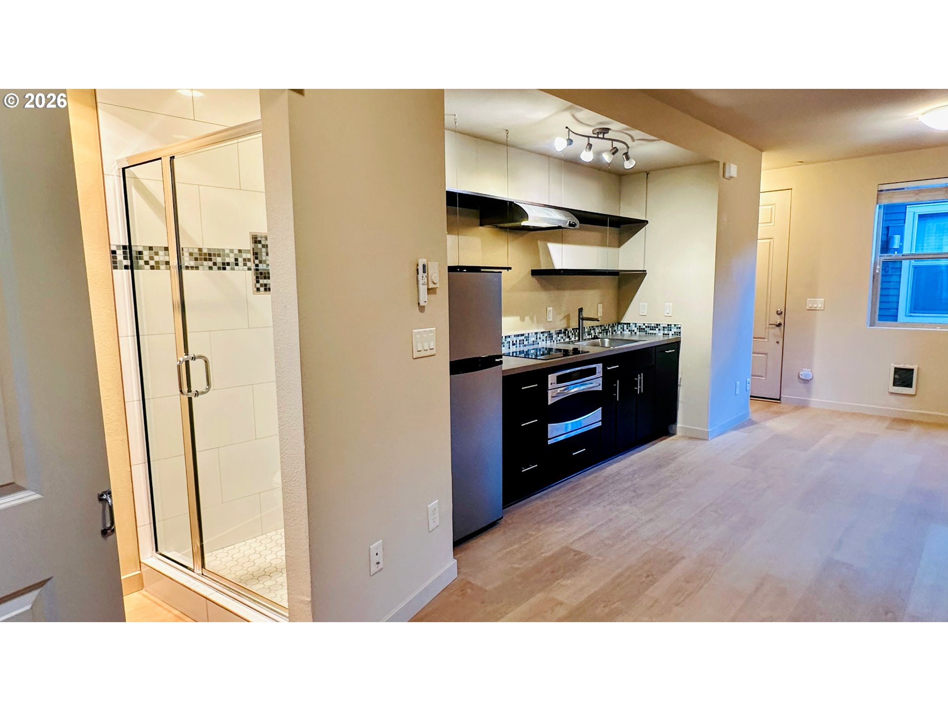 Photo #9: 403687274 Listing: Photo #9