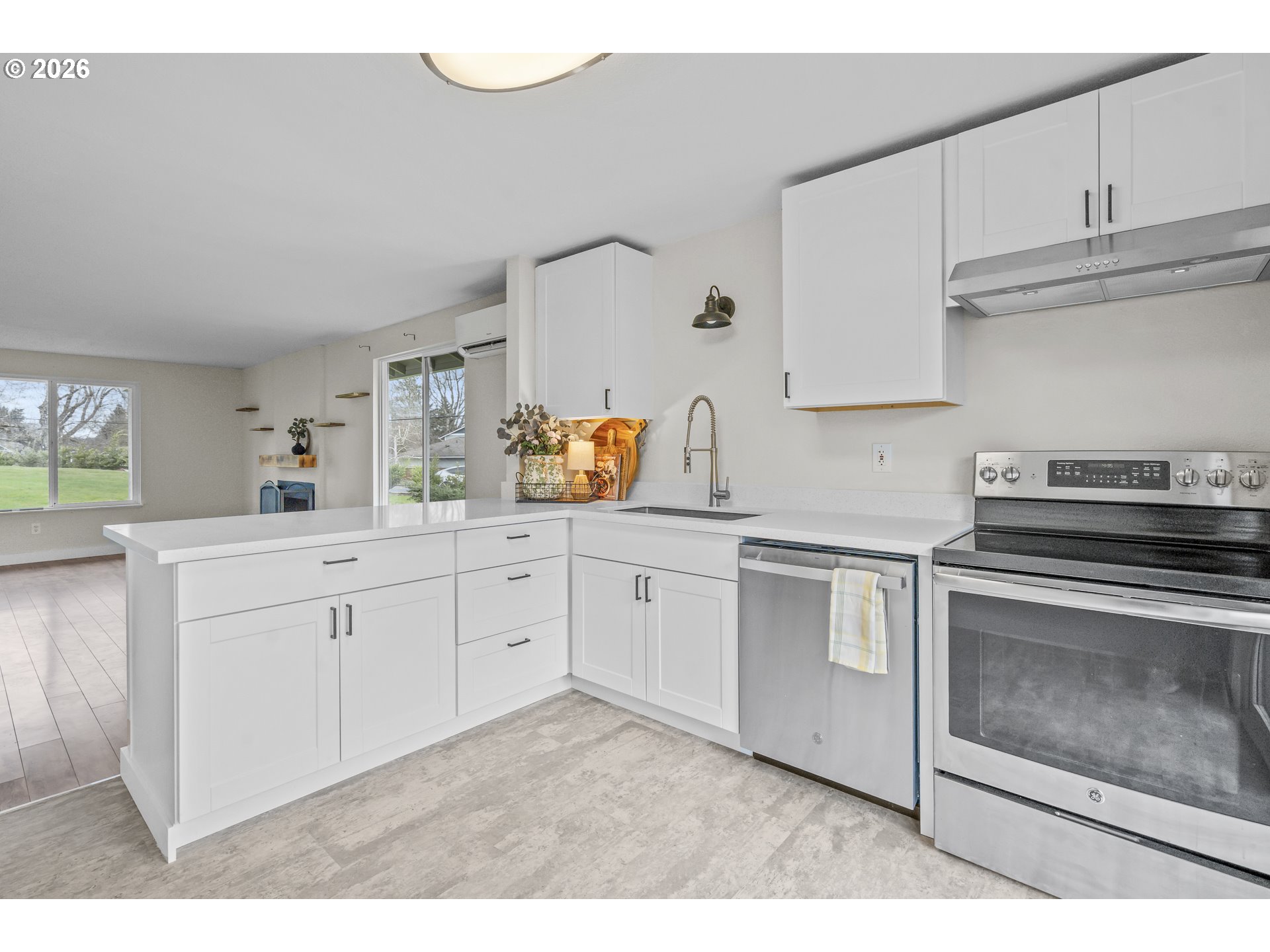 Photo #6: 403723961 Listing: Photo #6