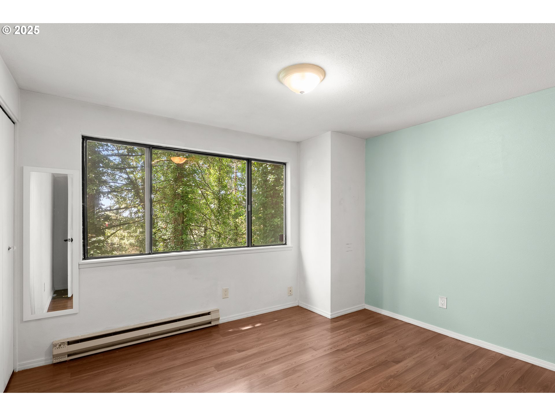 Photo #15: 404599975 Listing: Photo #15