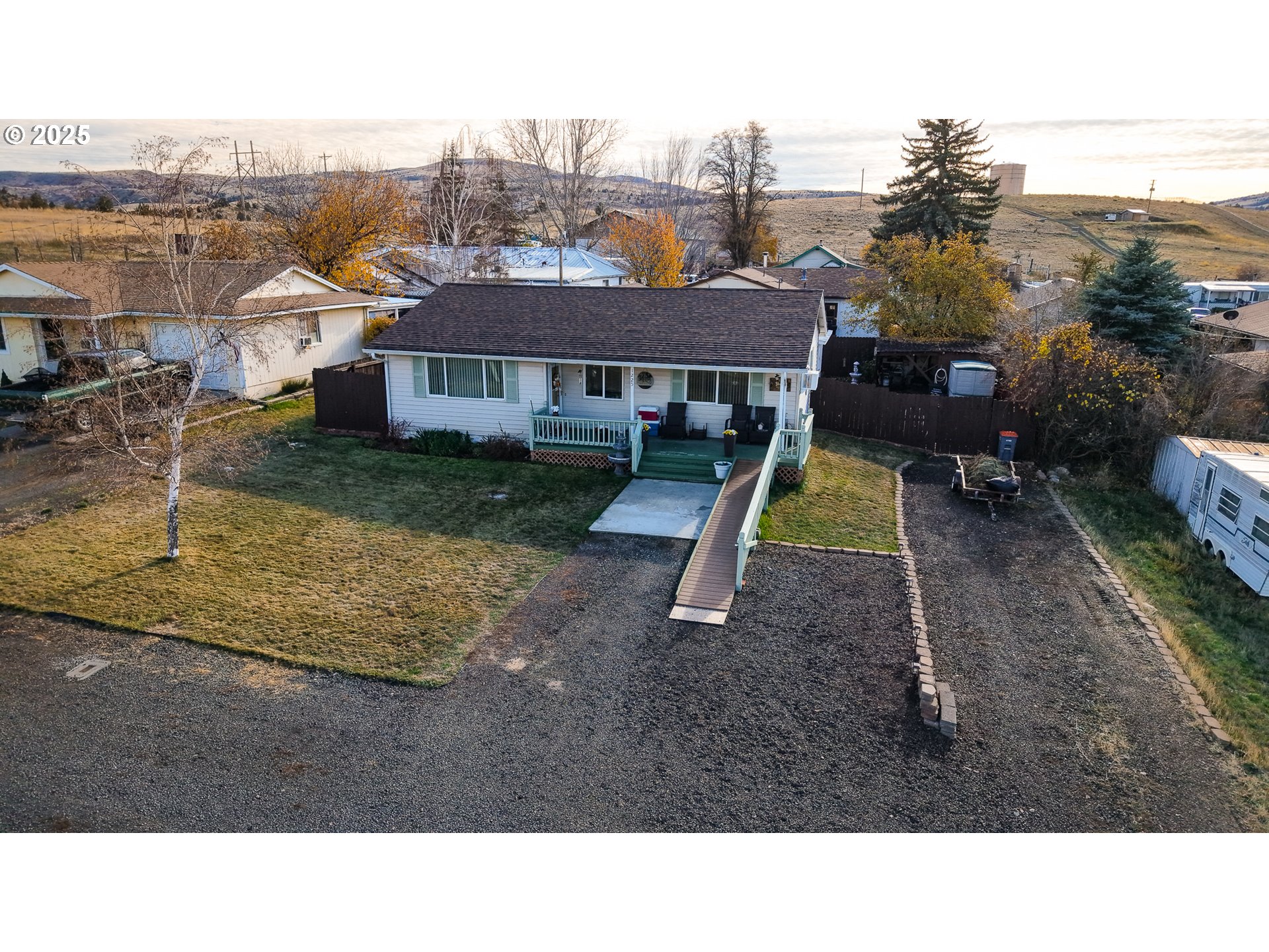 1225 B ST, Fossil, OR, 97830