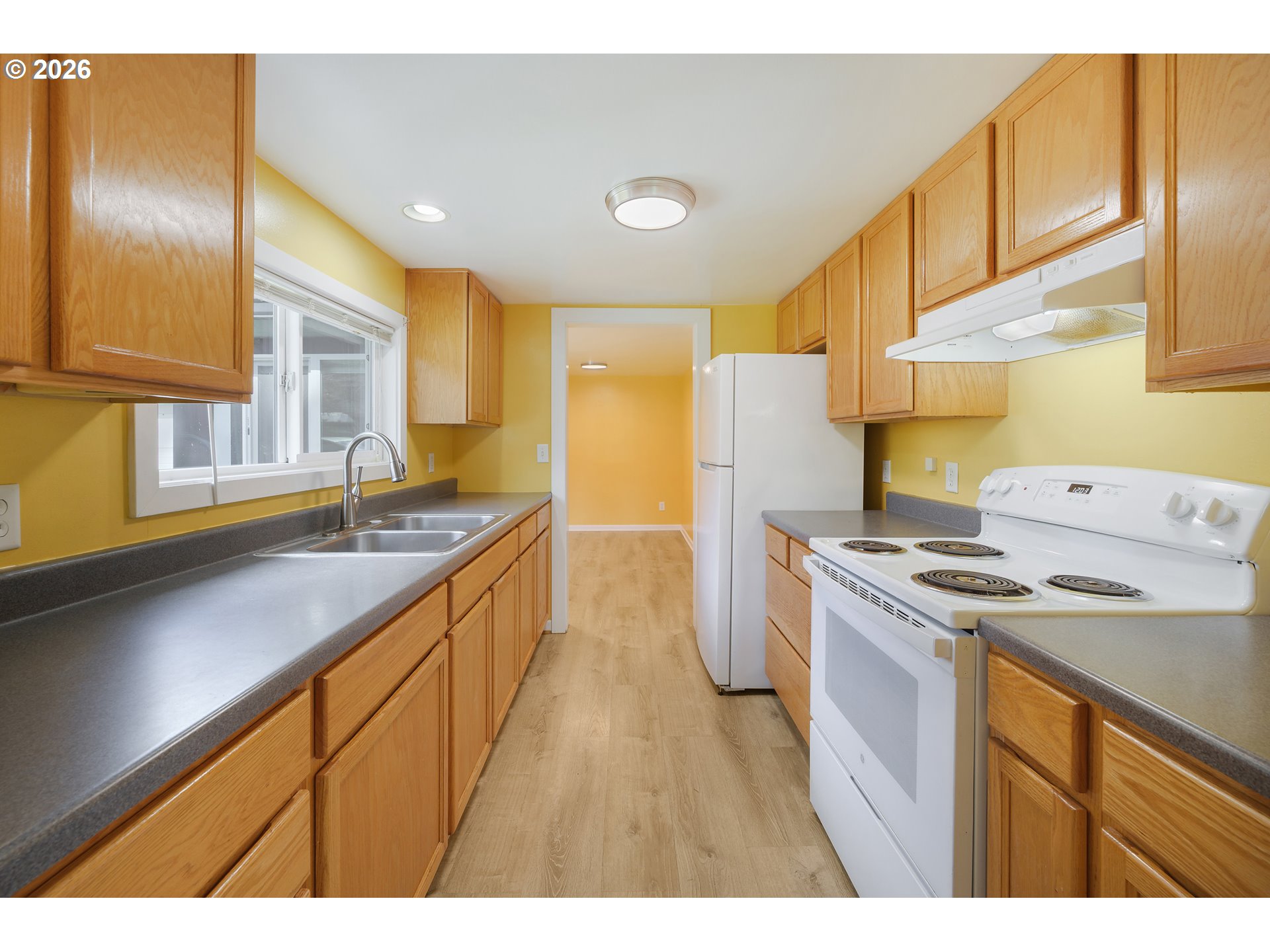 865 W 28TH AVE, Eugene, OR, 97405