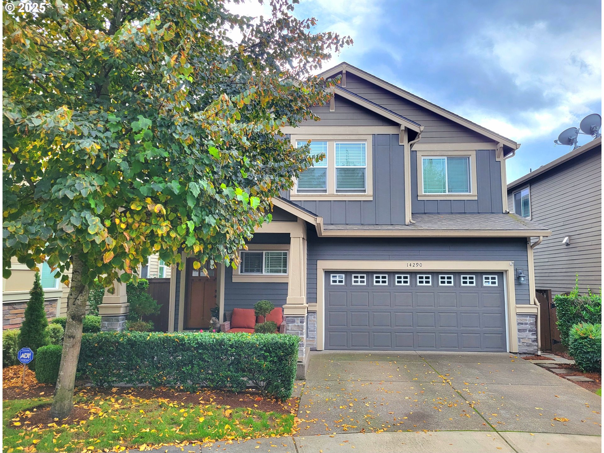 Photo of 14290 EQUESTRIAN LN Beaverton OR 97008