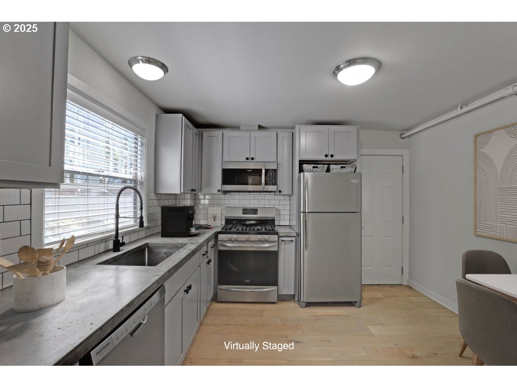 Photo #9: 406999198 Listing: Photo #9