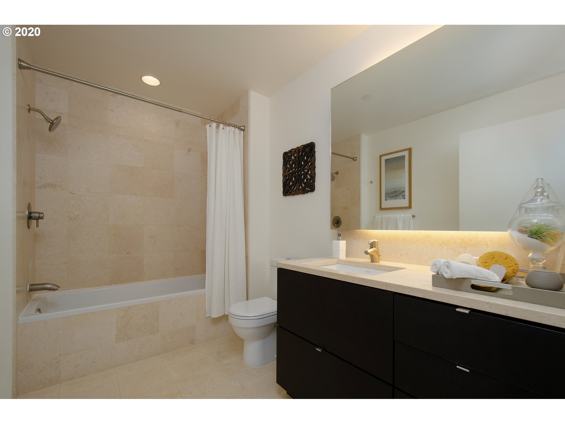 Photo #20: 407278848 Listing: Photo #20
