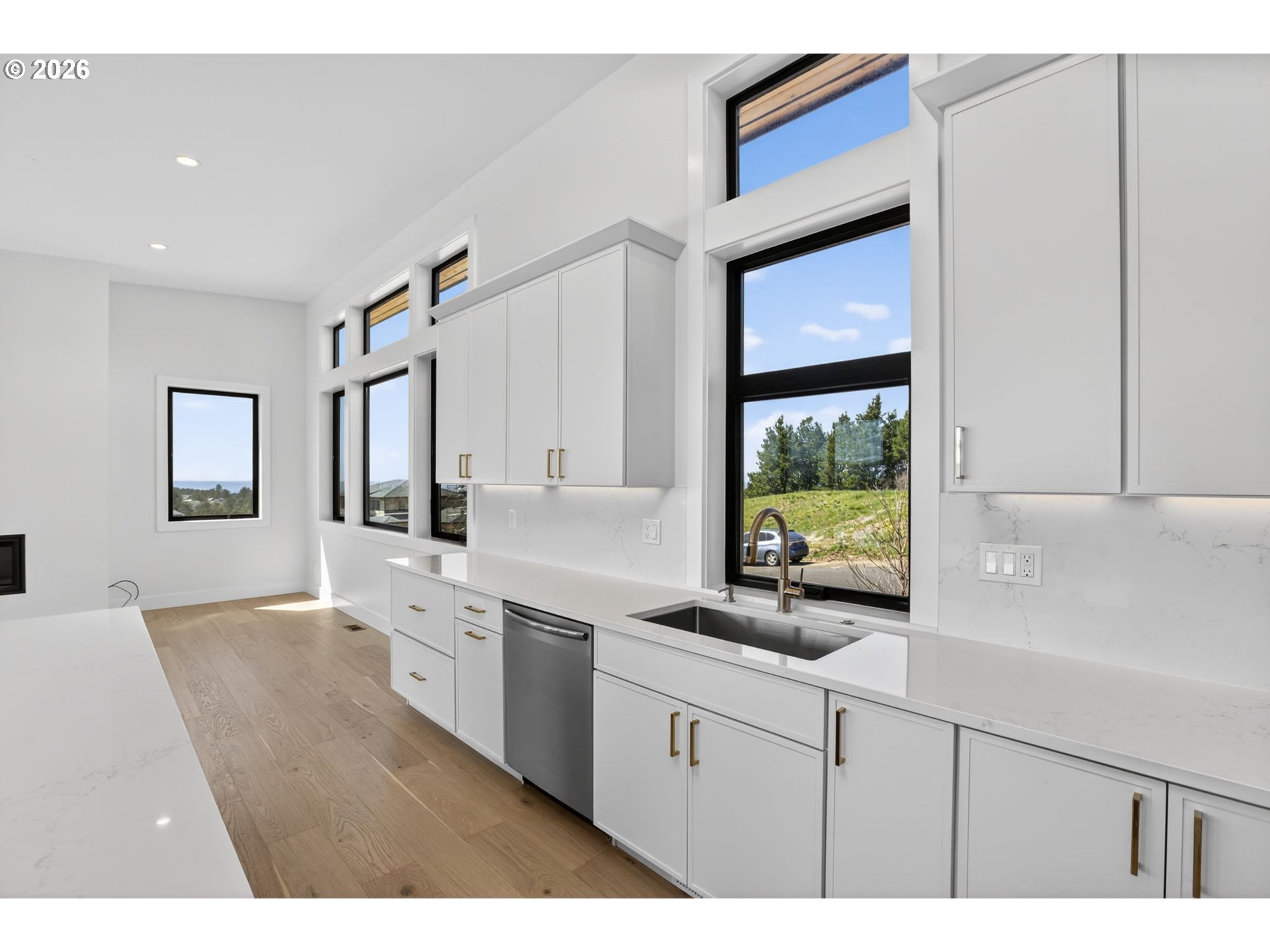 456 Sea View DR, Manzanita, OR, 97130