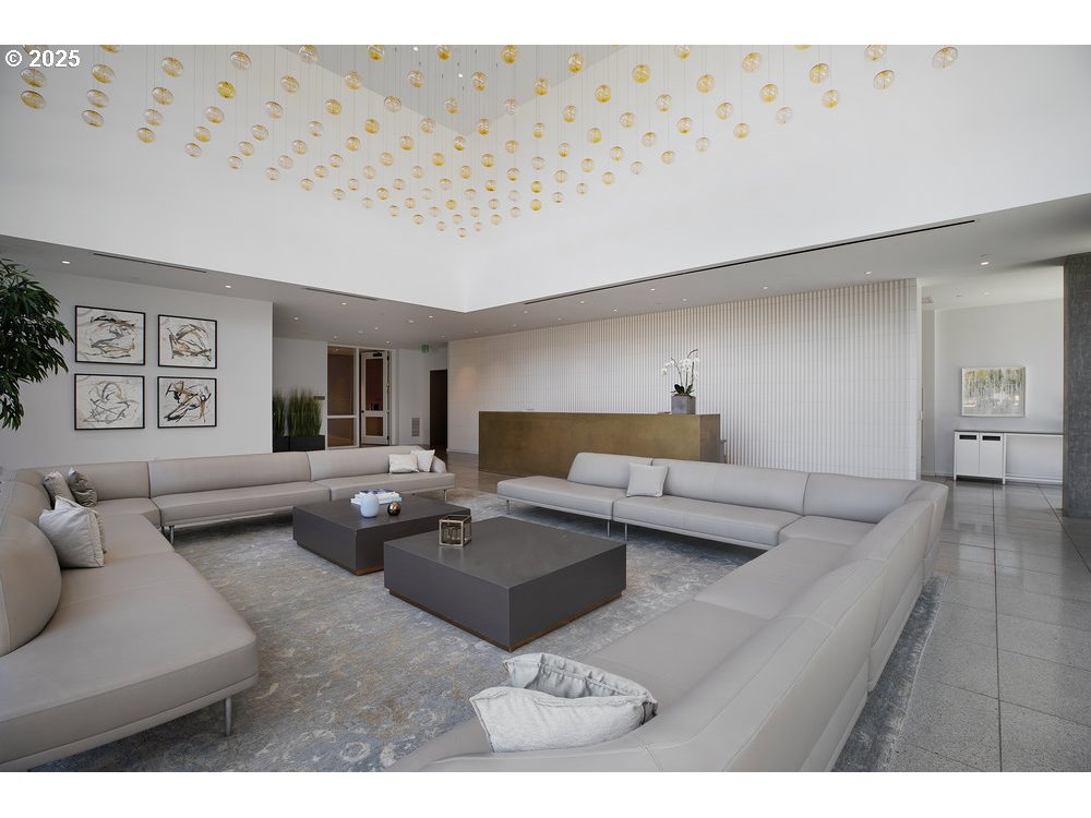 Photo #4: 407467458 Listing 