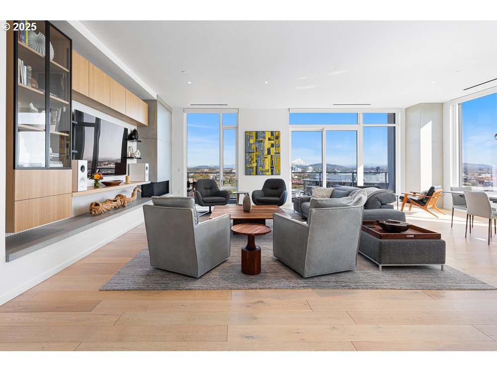 Photo #6: 407467458 Listing 