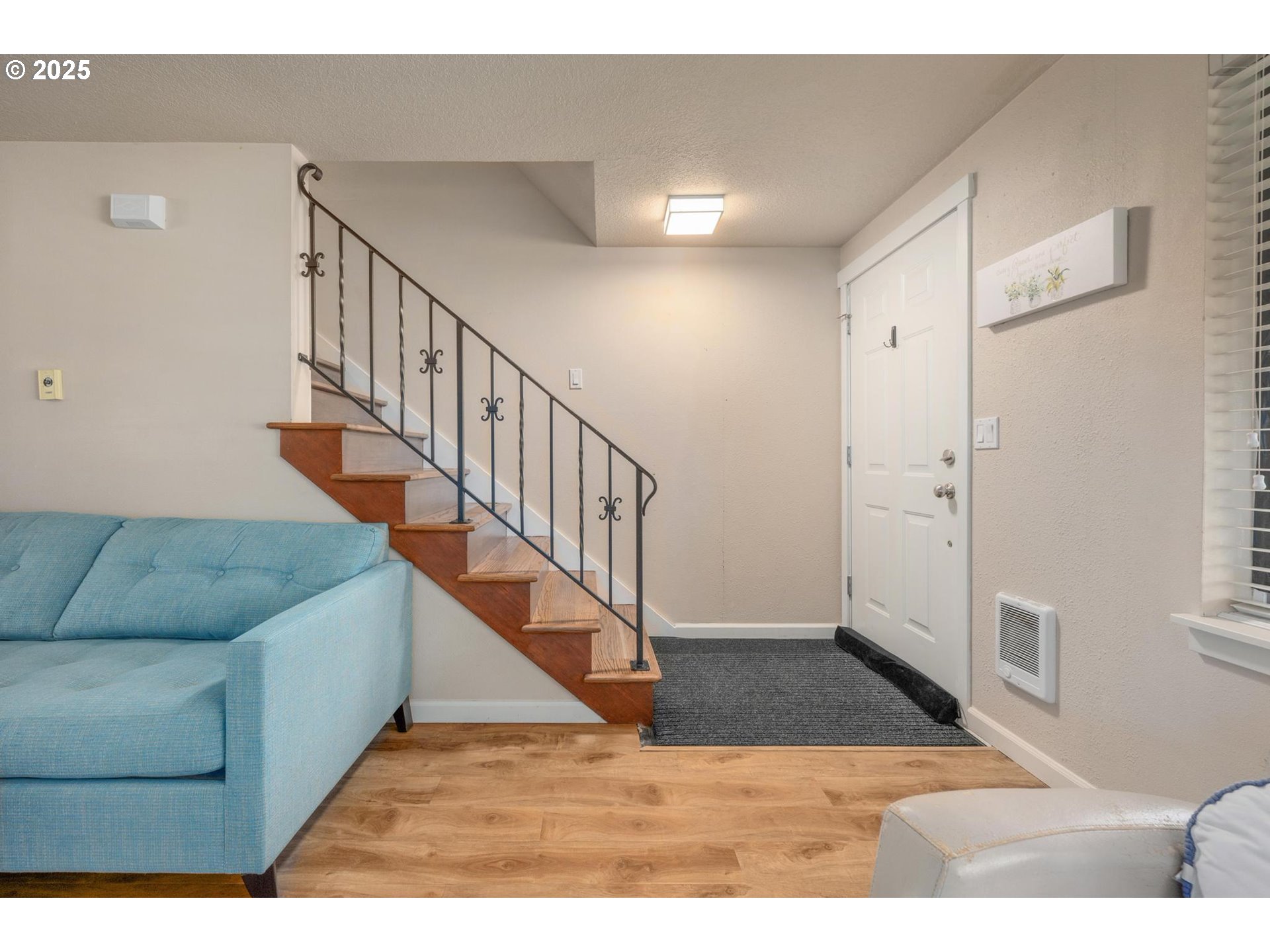 Photo #6: 407474381 Listing 