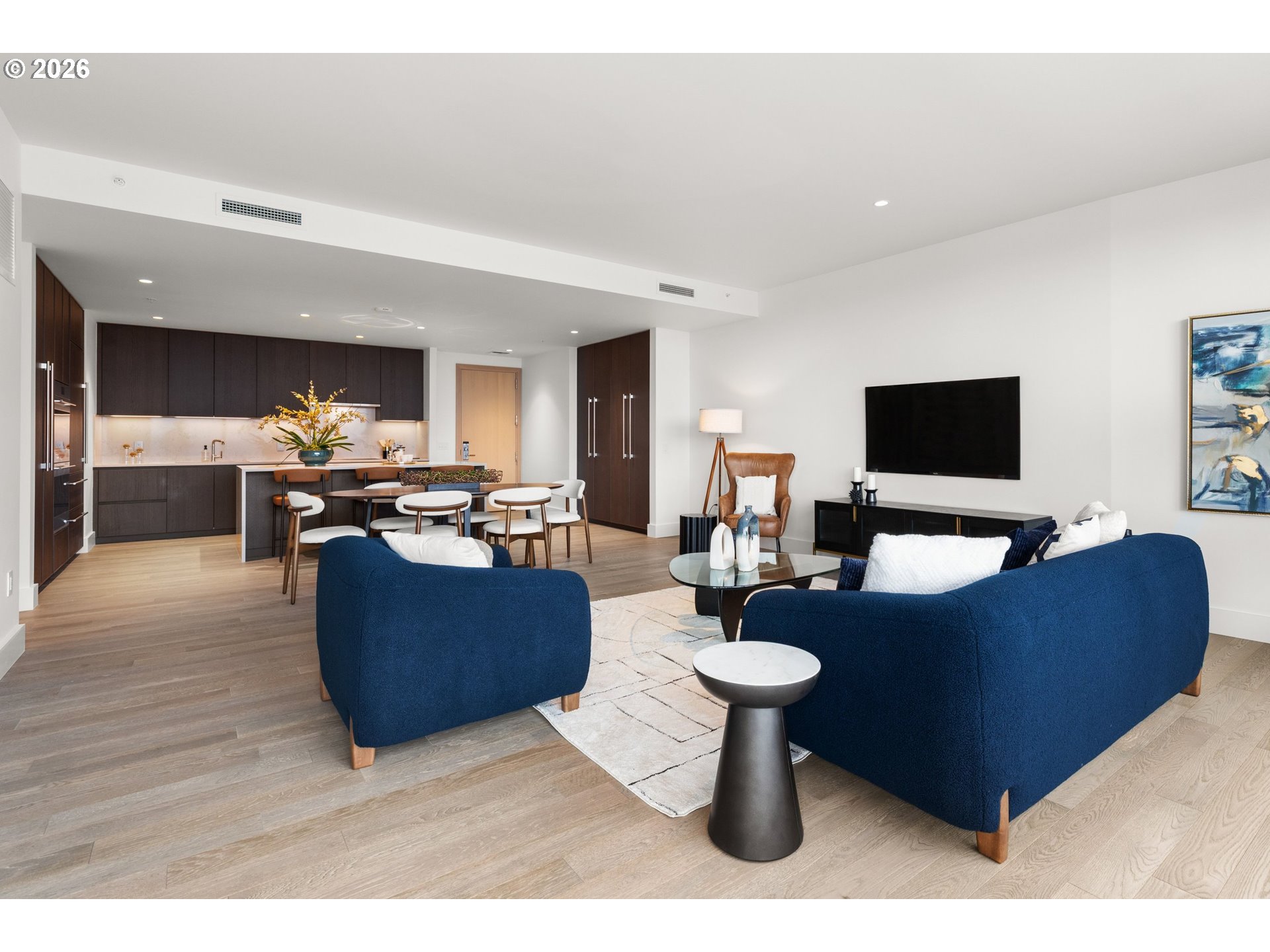 Photo #5: 408309375 Listing: Photo #5