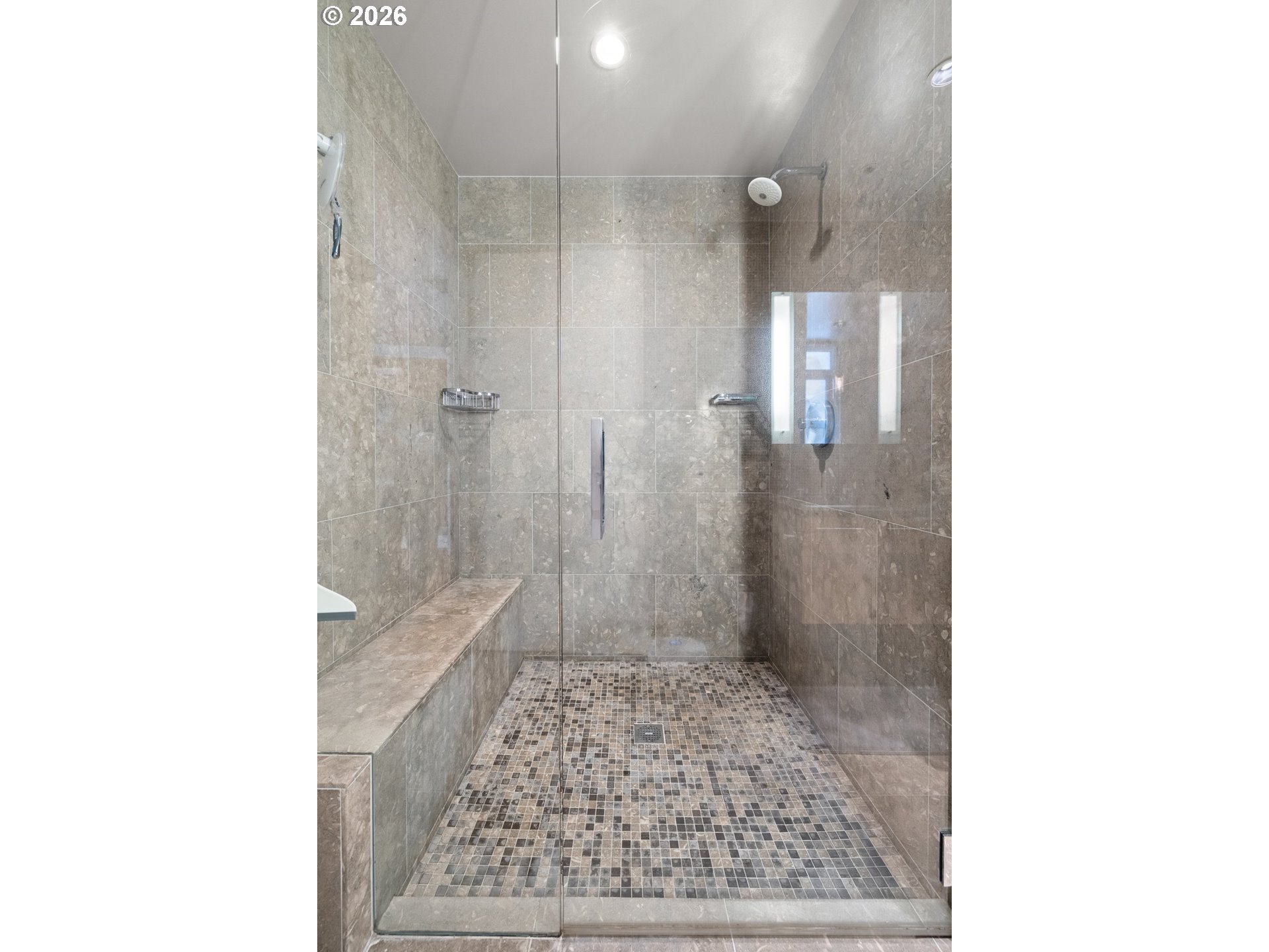 Photo #13: 408543933 Listing: Photo #13