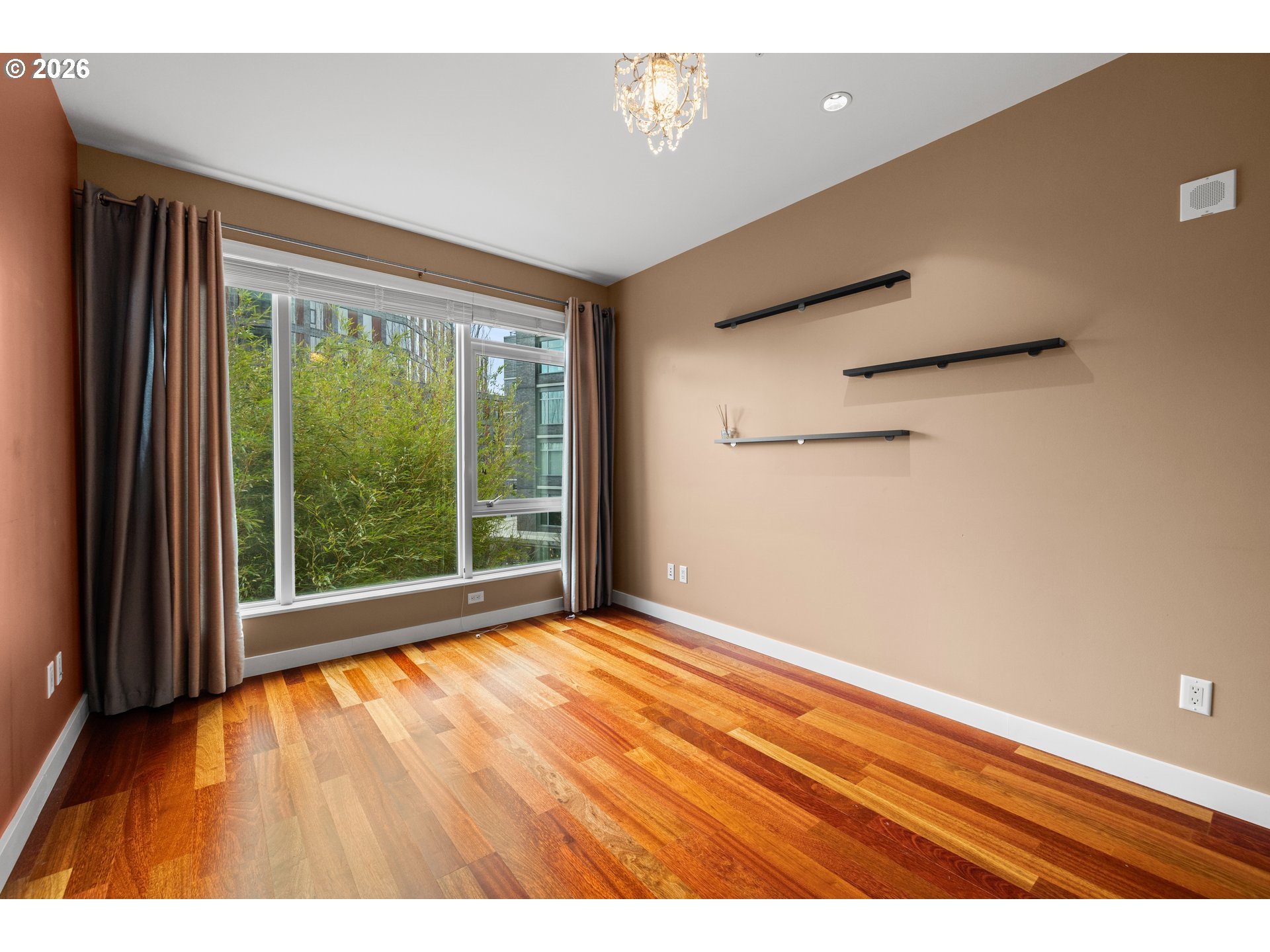 Photo #33: 408543933 Listing: Photo #33