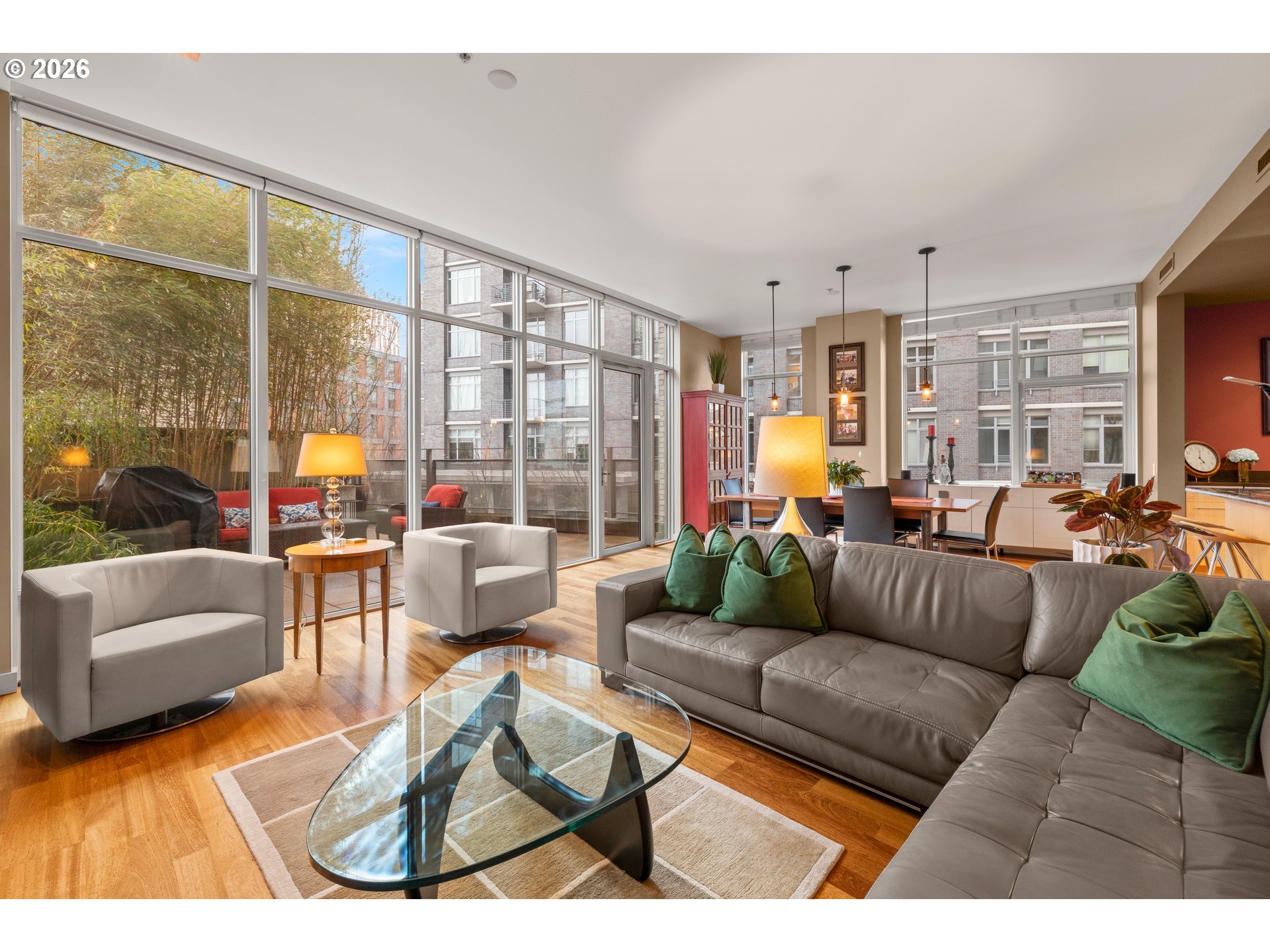 Photo #5: 408543933 Listing: Photo #5