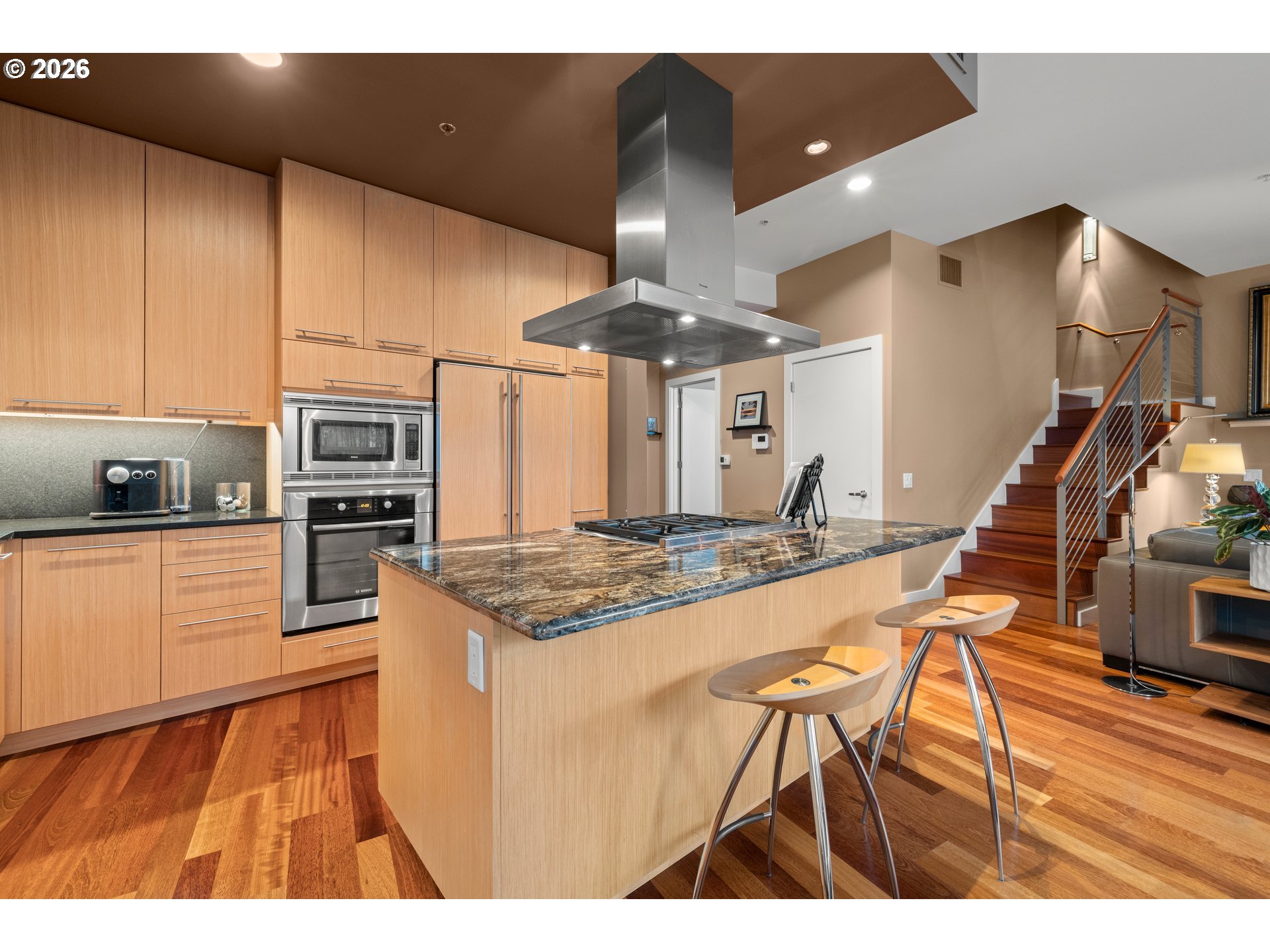 Photo #6: 408543933 Listing: Photo #6