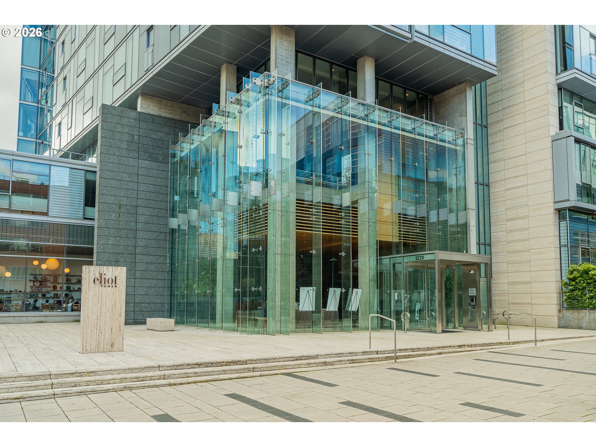 Photo #7: 408767145 Listing: Photo #7