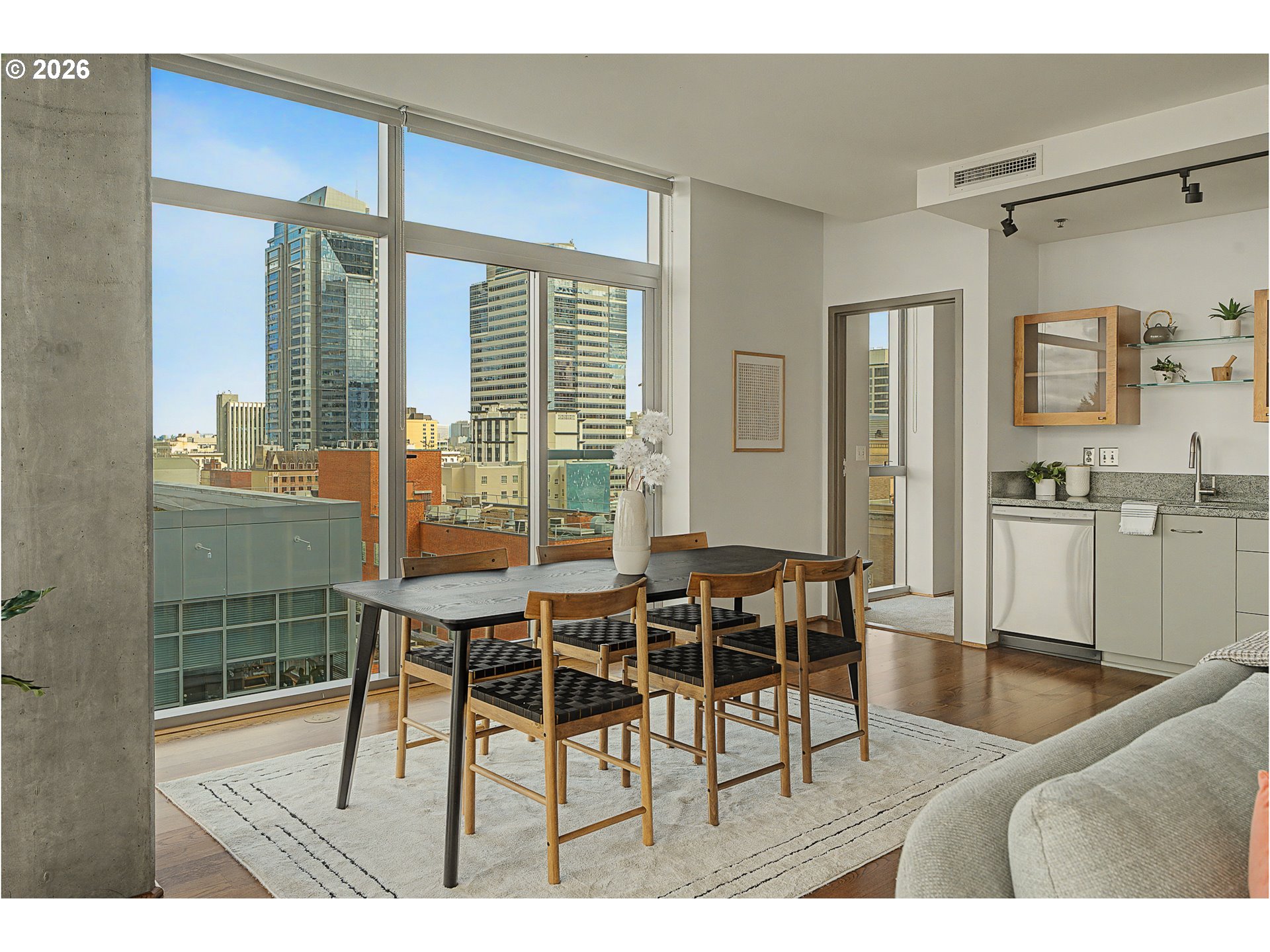 Photo #5: 408767145 Listing: Photo #5