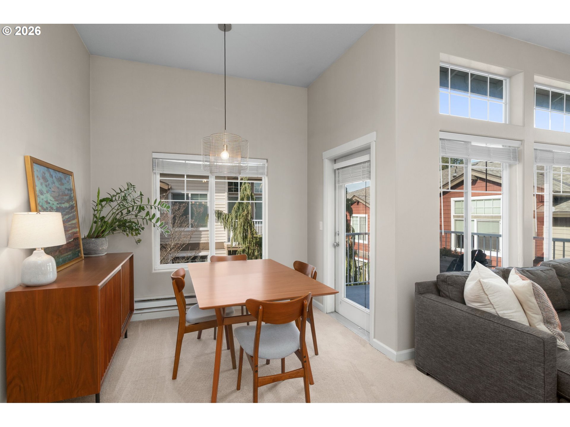 Photo #1: 408928015 Listing: Photo #1